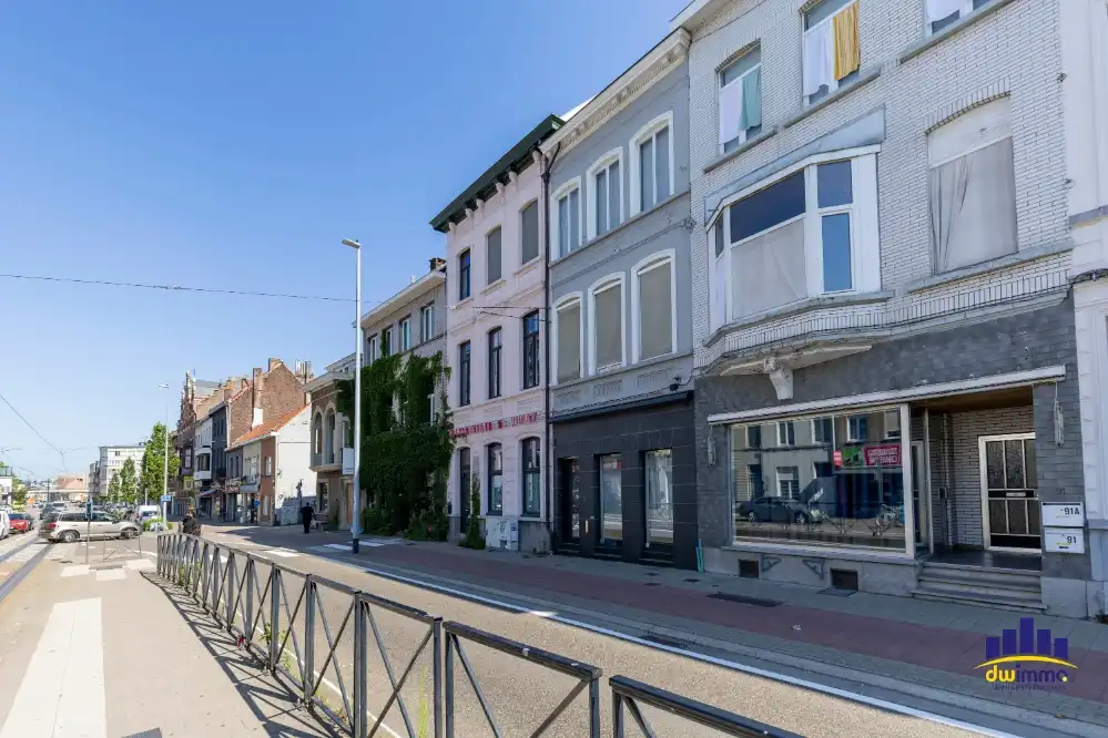 Ruime herenwoning van 275 m² met 4 slaapkamers en praktijkruimte foto 17