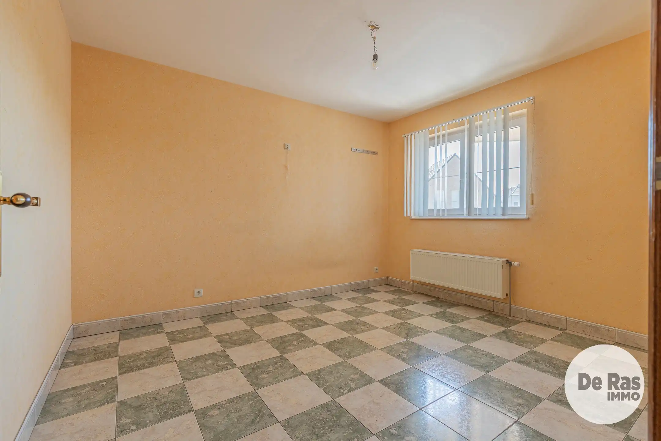 HAALTERT - Instapklaar appartement met 3 kamers aan station foto 11