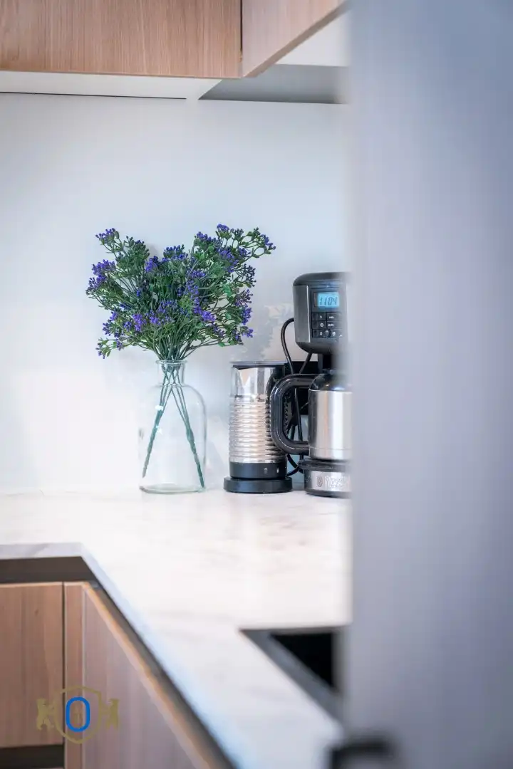 Instapklaar 1-slpkr appartement met terras foto 18