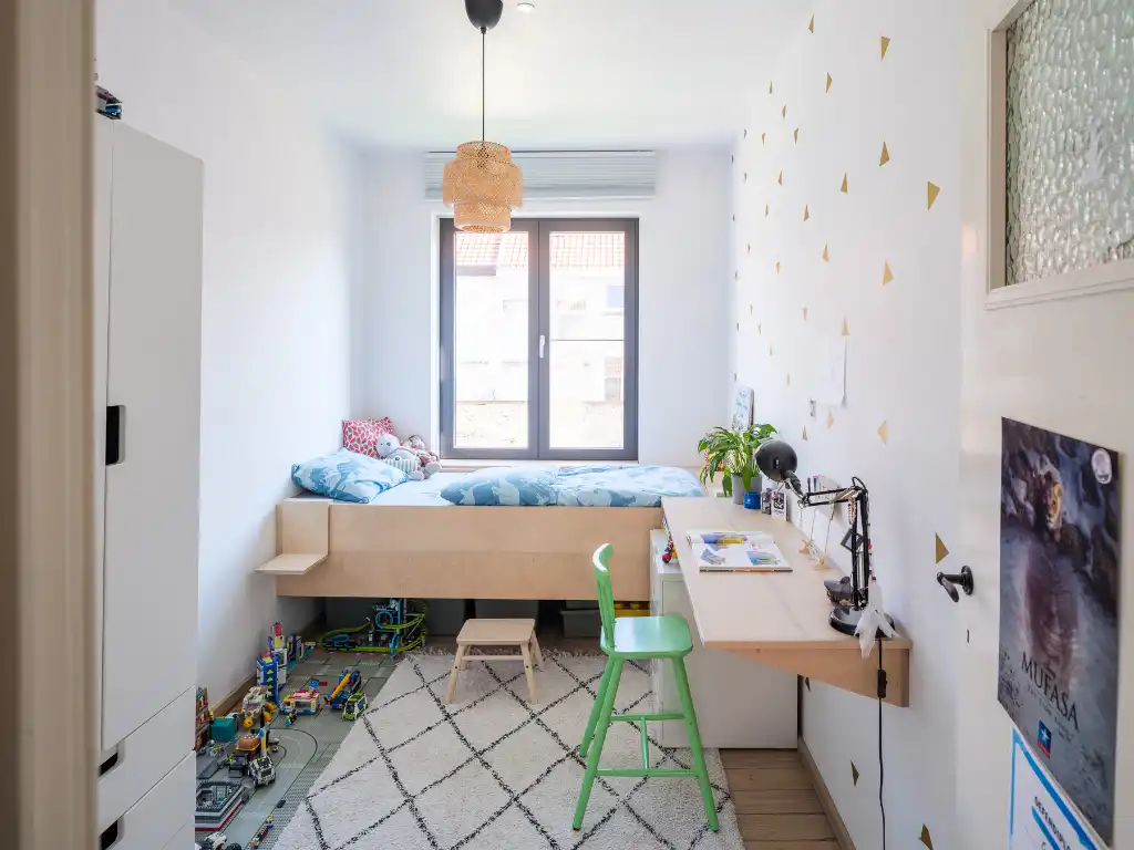 Gentbrugge - Stijlvol gerenoveerde burgerwoning met drie slaapkamers en stadstuin foto 13