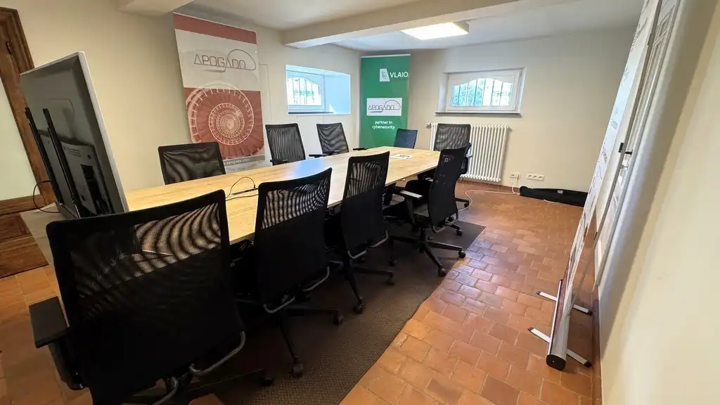 Gemeubelde kantoorruimte met diensten vlakbij het station van Mechelen foto 11
