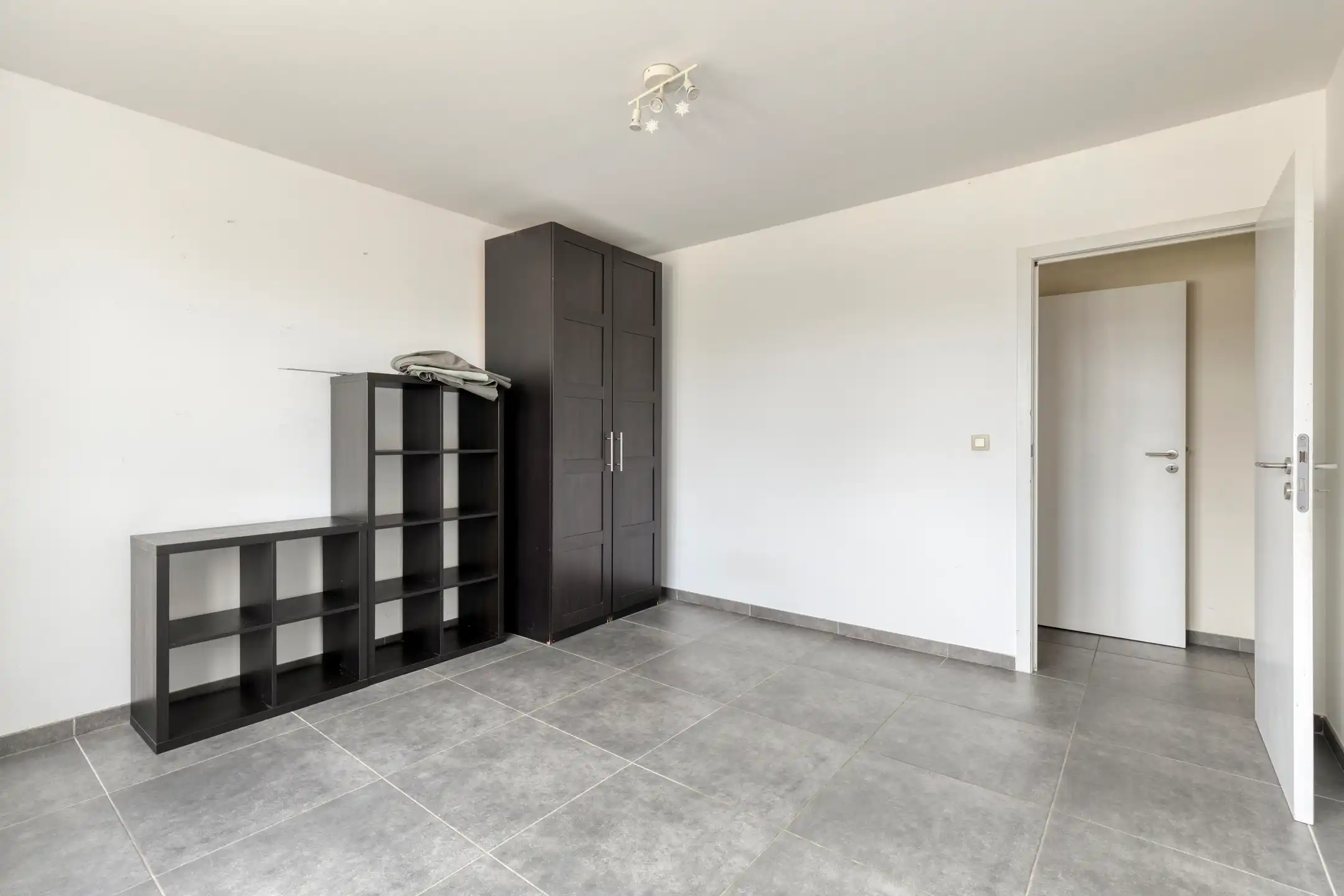 Instapklaar 2 slaapkamerappartement met open zicht! foto 9