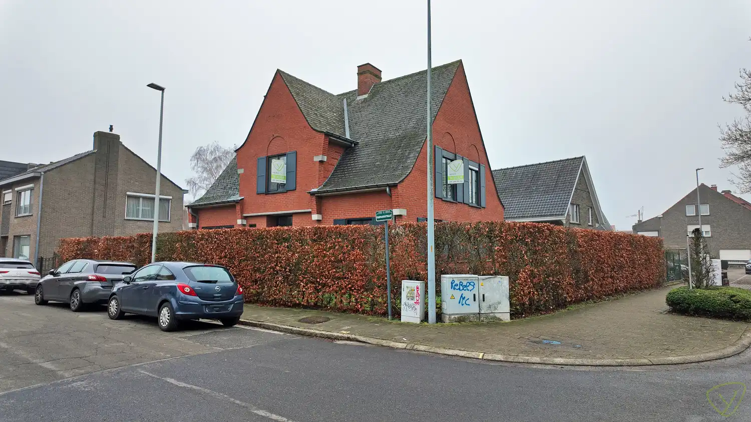 Zonnig en rustig gelegen alleenstaande woning te Eeklo! foto 21