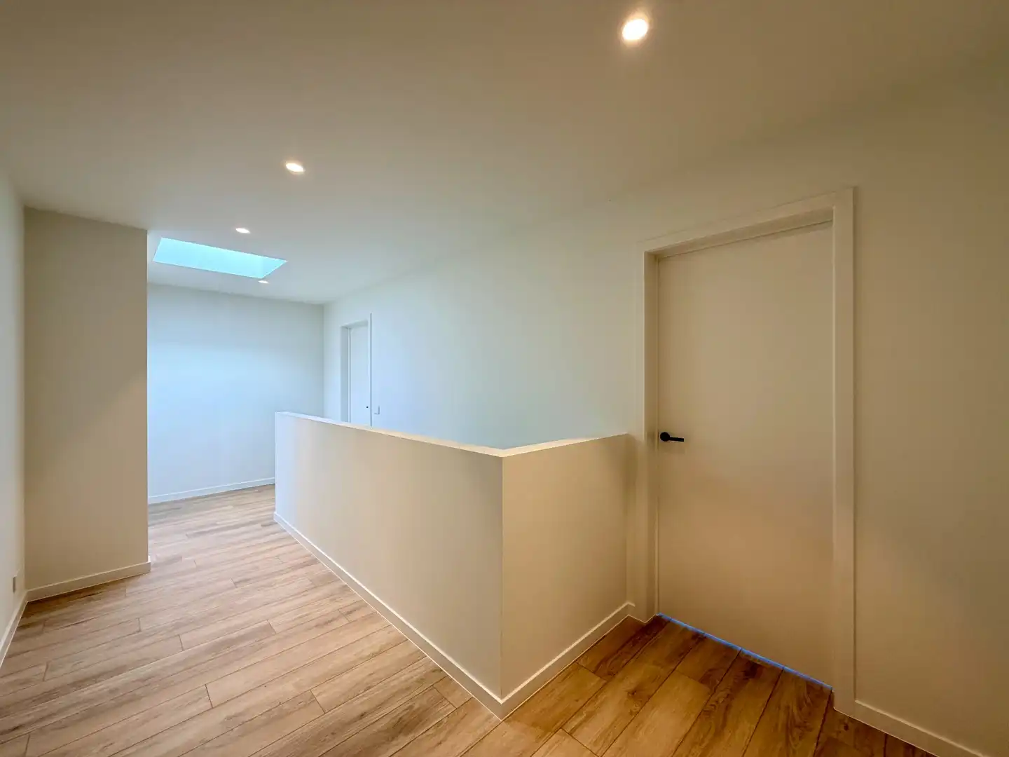 Recente nieuwbouwwoning in centrum Tielt! foto 16