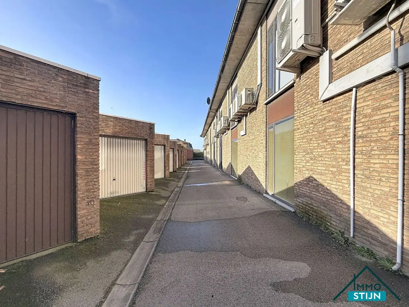 Studio met garage foto 13