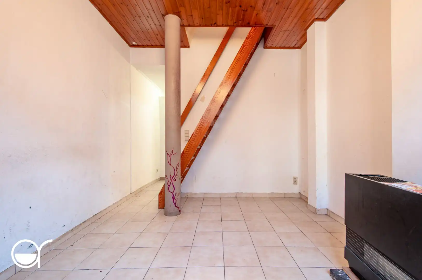 Te renoveren arbeiderswoning met 2 slaapkamers foto 3