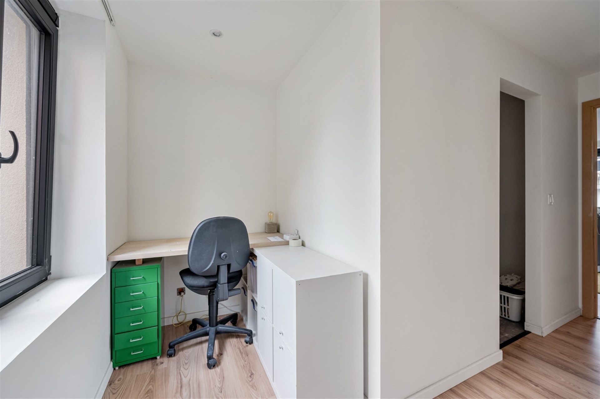 Gerenoveerde, ruime gezinswoning met 5 slaapkamers in hartje Denderhoutem foto 16