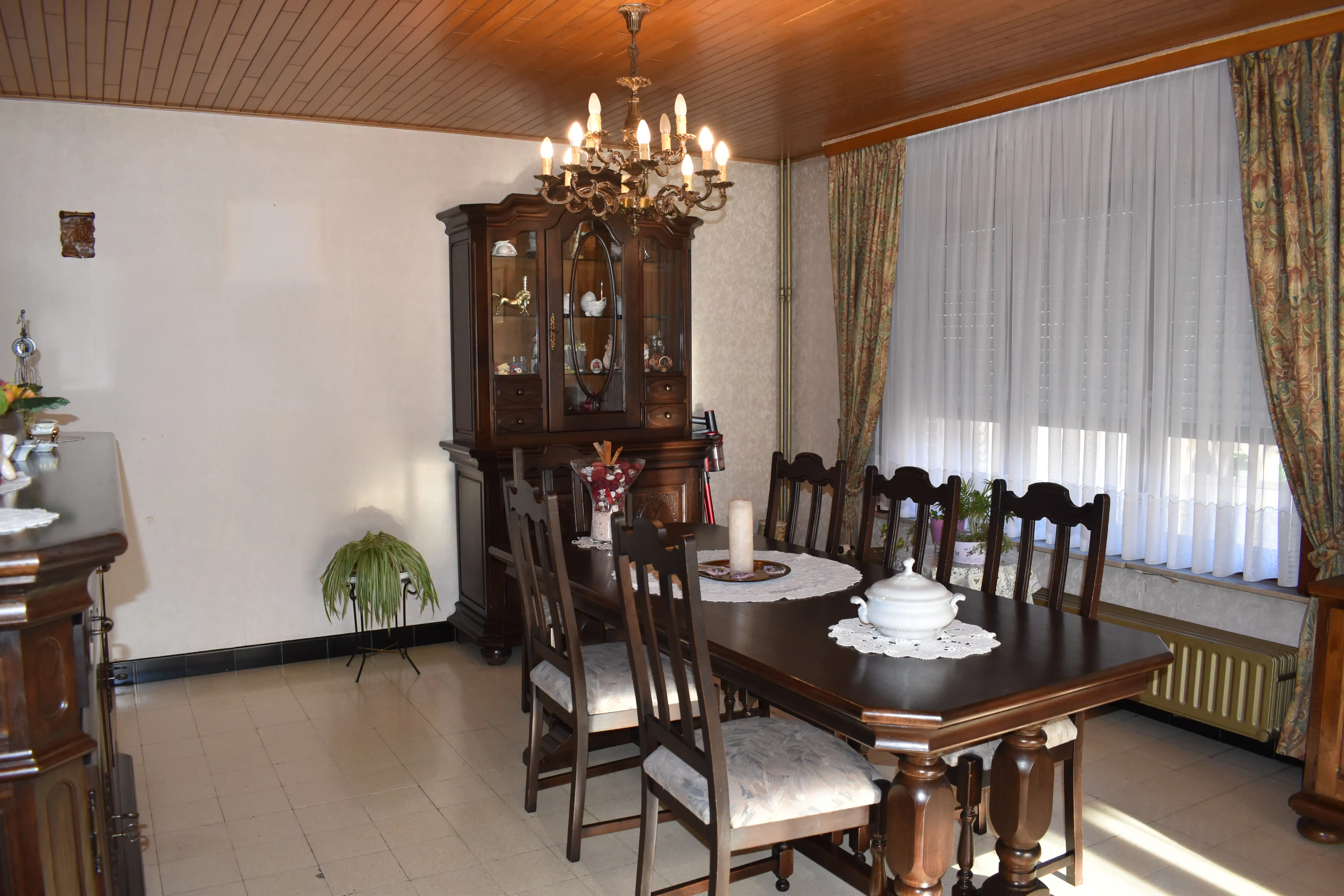 Halfopen bebouwing met werkhuis en prachtig uitzicht in Wellen foto 7