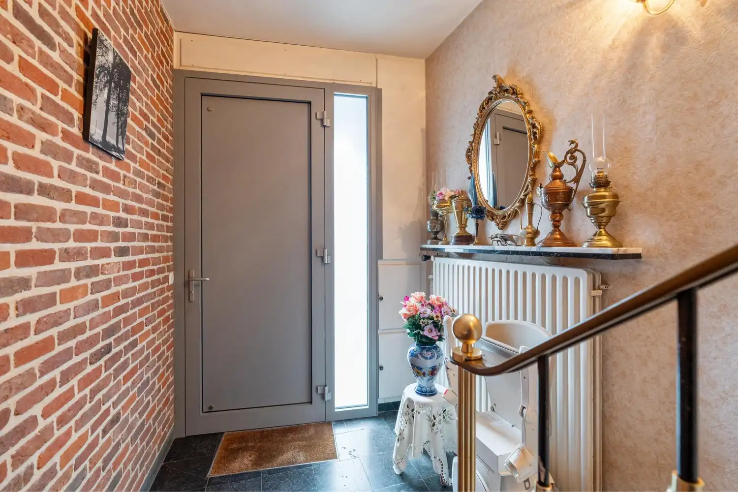 Ruime bel-etagewoning met grote garage (werkplaats) en dakterras foto 3