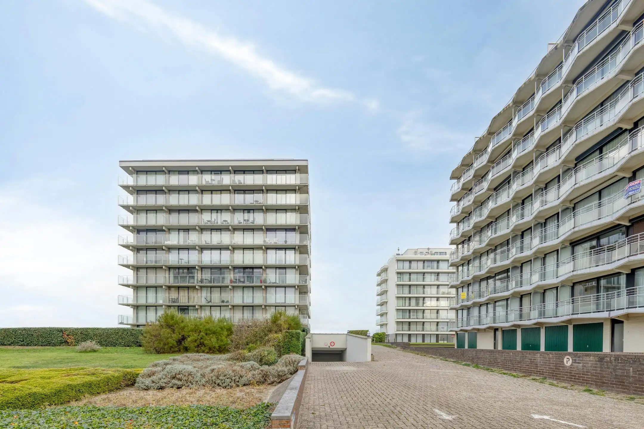 Ondergrondse staanplaats in Dynastielaan 36 te De Panne foto {{pictureIndex}}