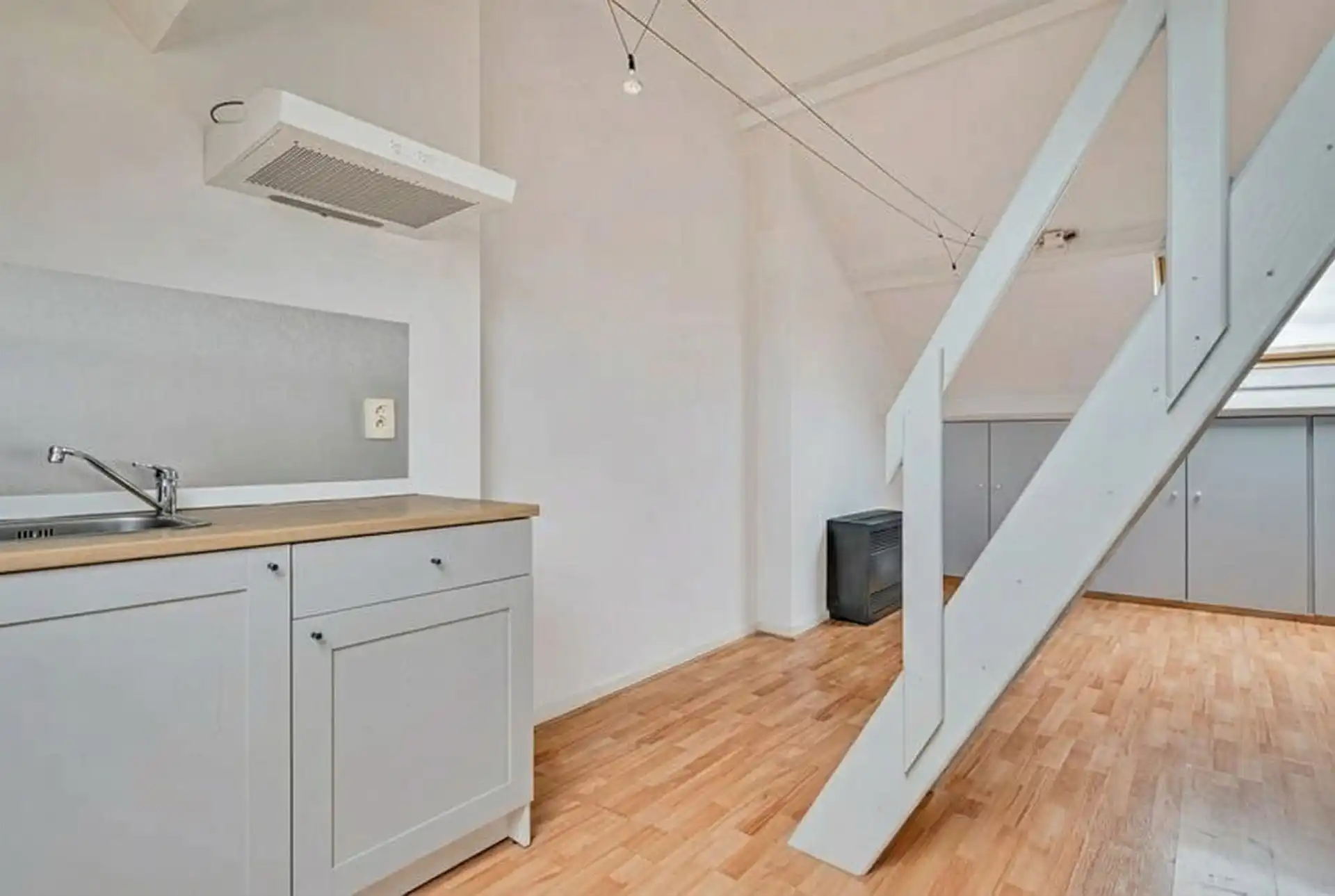 Knusse studio te Aalst  foto 3