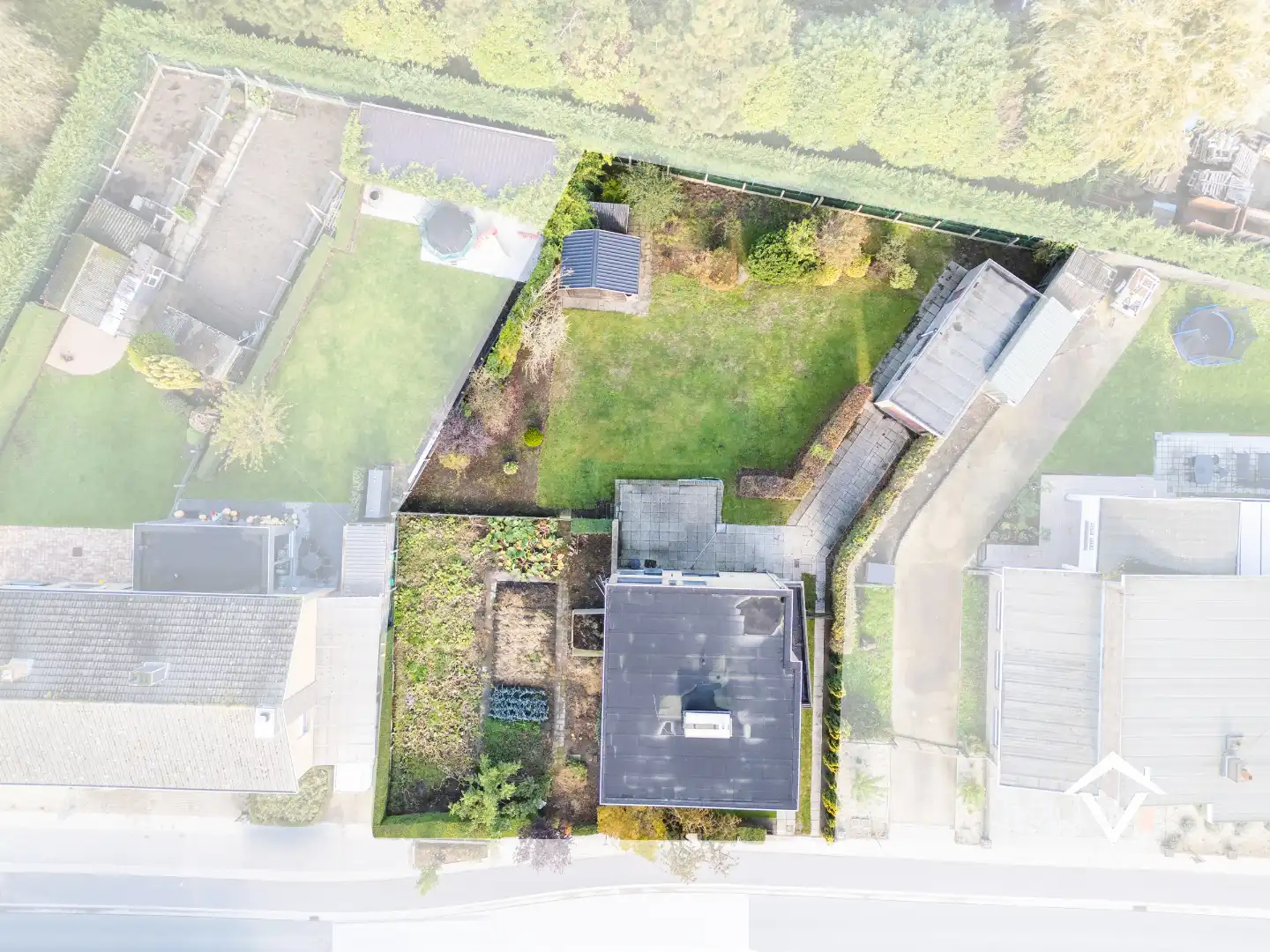 Woning met 4 slaapkamers en garage te Koekelare foto 2