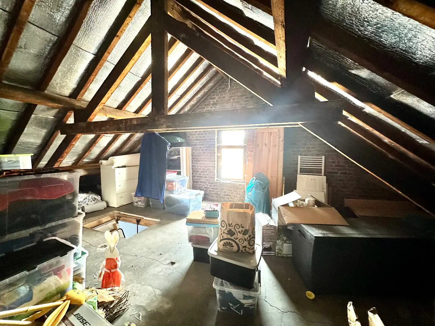 Ruime gezinswoning met 3 slaapkamers, garage en zonnig terras in een rustige buurt van Tongeren foto 22
