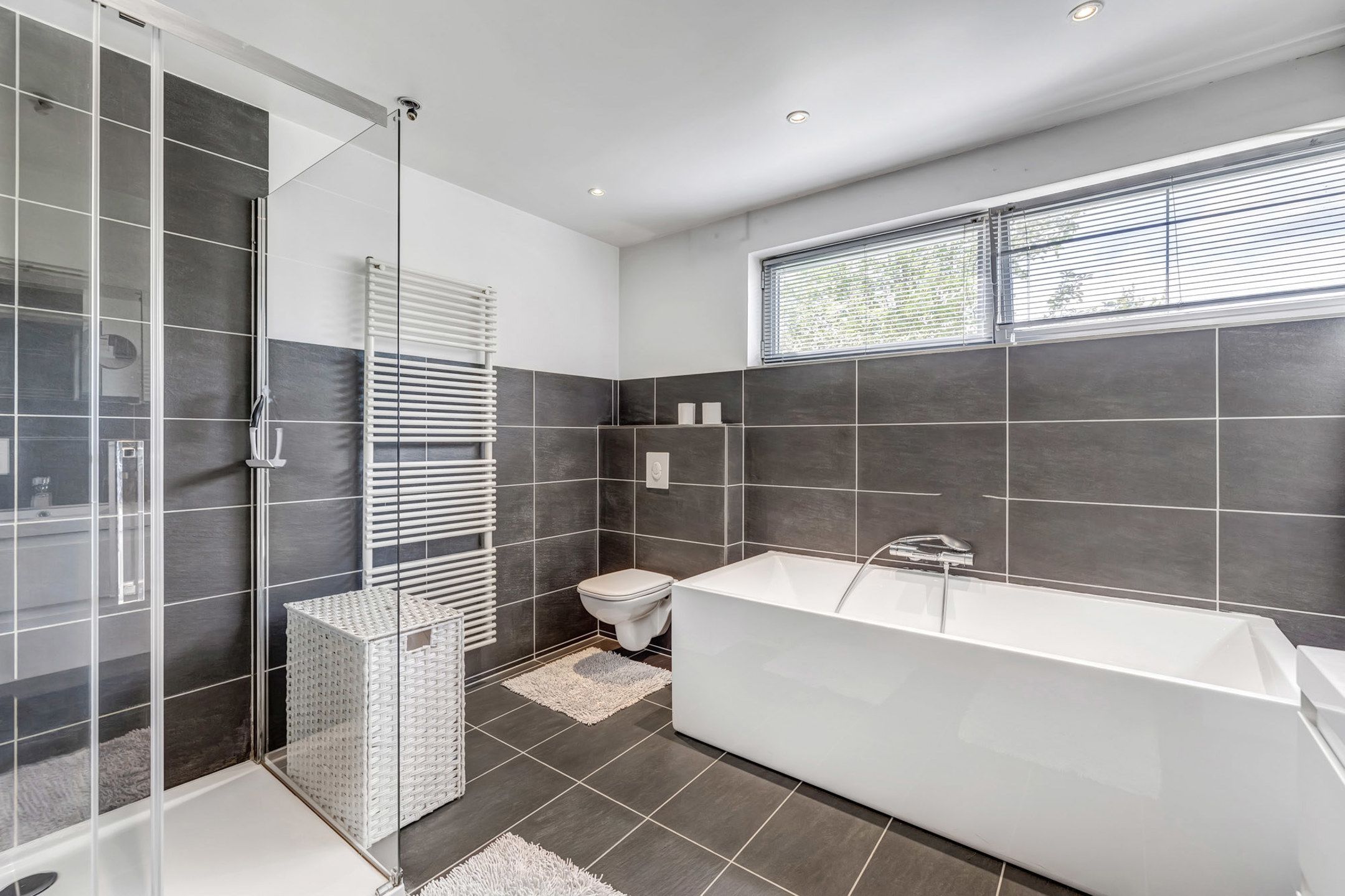 Exclusief gerenoveerde villa te koop in Idegem  foto 21