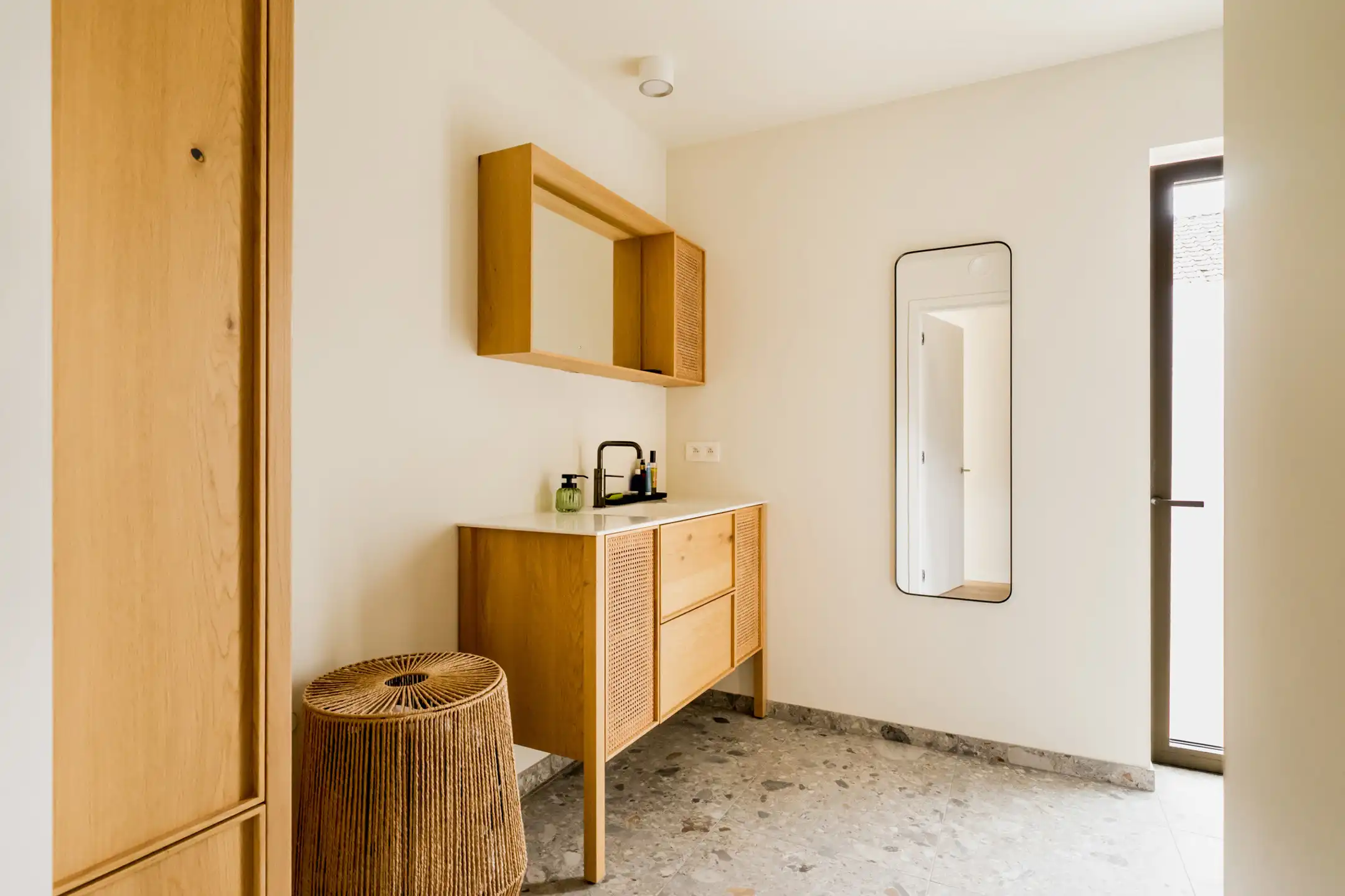 Uniek nieuwbouw 2 slkr appartement met zonterras op toplocatie foto 16
