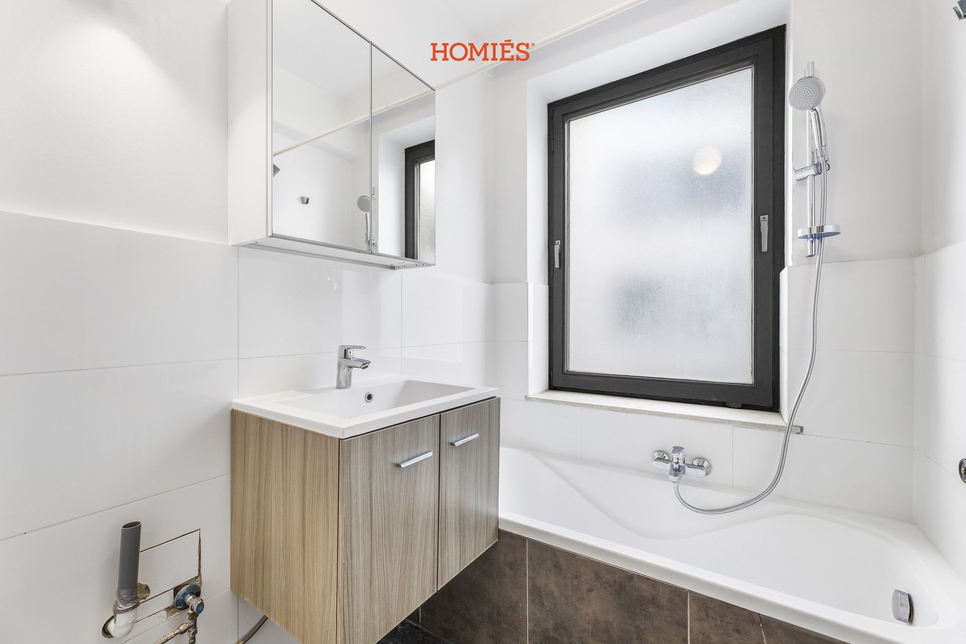 Lichtrijk appartement met 2 slaapkamers foto 9