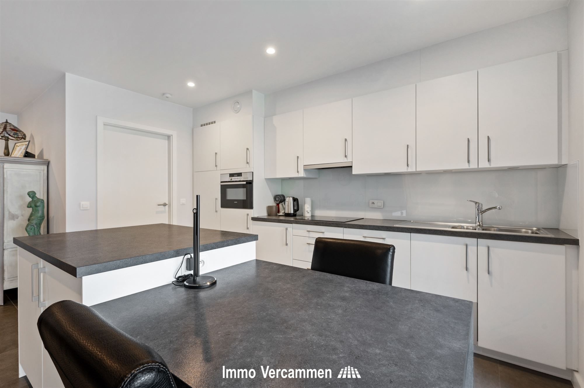 Recent gelijkvloersappartement te Onze-Lieve-Vrouw-Waver foto 7