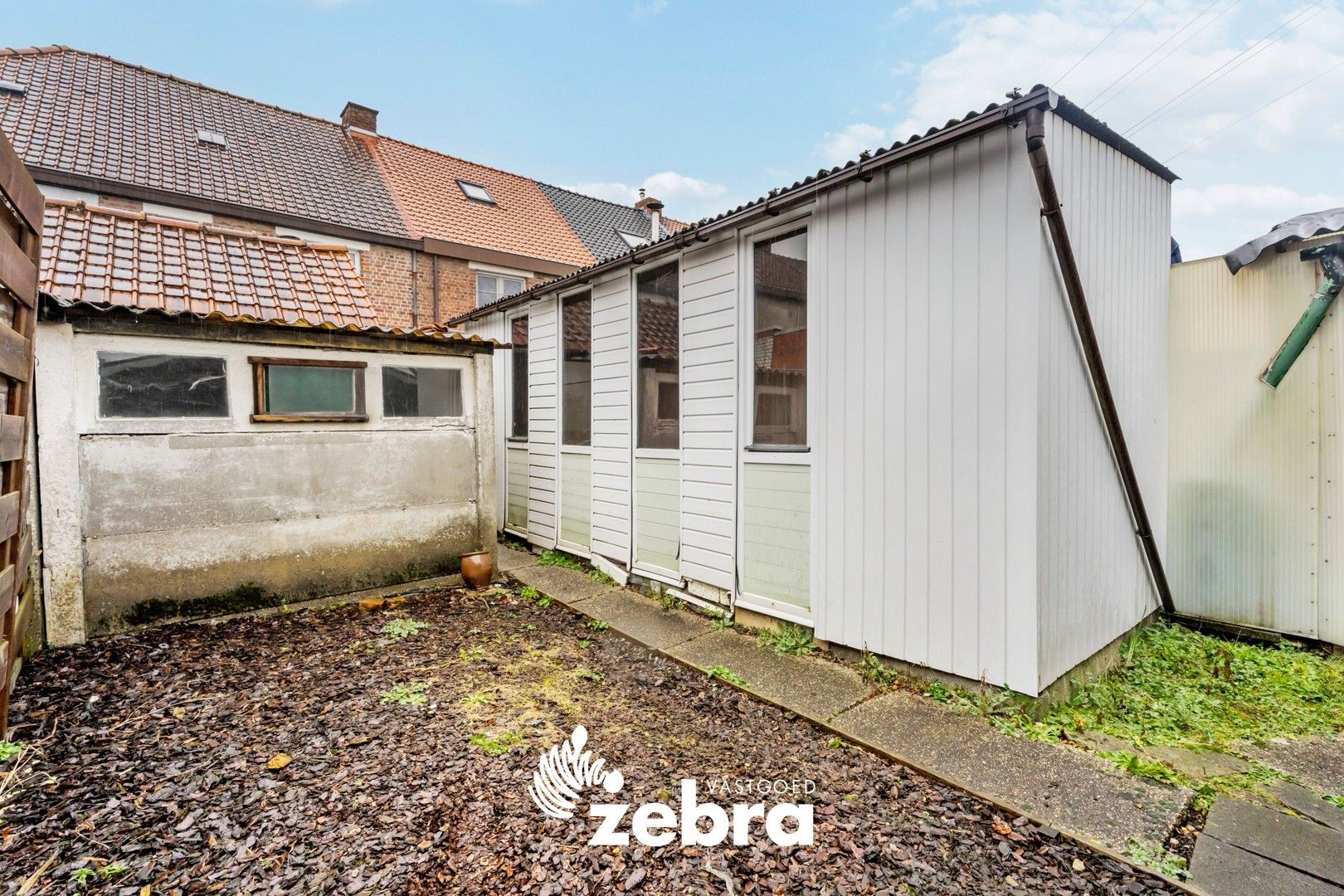 Te renoveren rijwoning met 3 slaapkamers en uitweg te Roeselare (Rumbeke)! foto 12