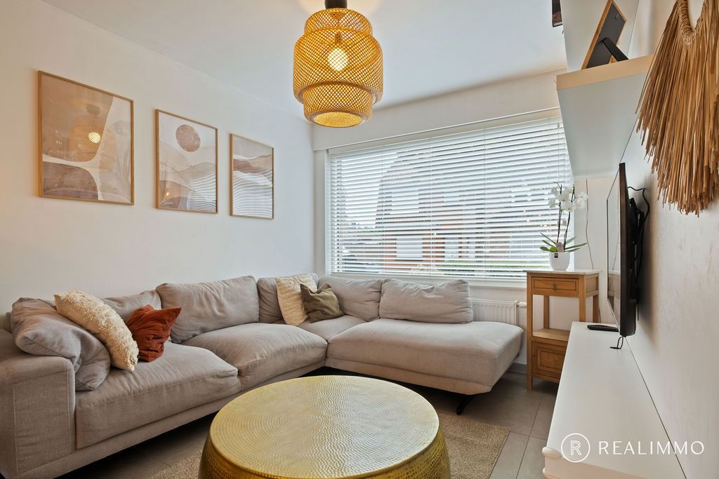 Gerenoveerde woning in rustige straat! foto 10