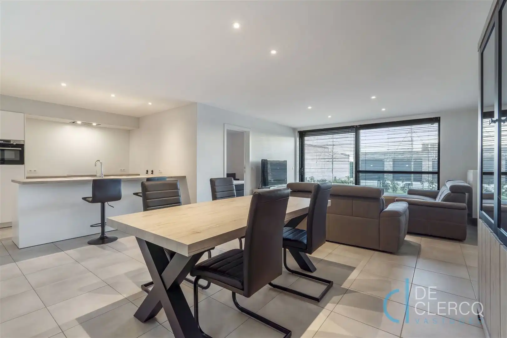 Gelijkvloers appartement te huur op toplocatie in Lochristi! foto 4