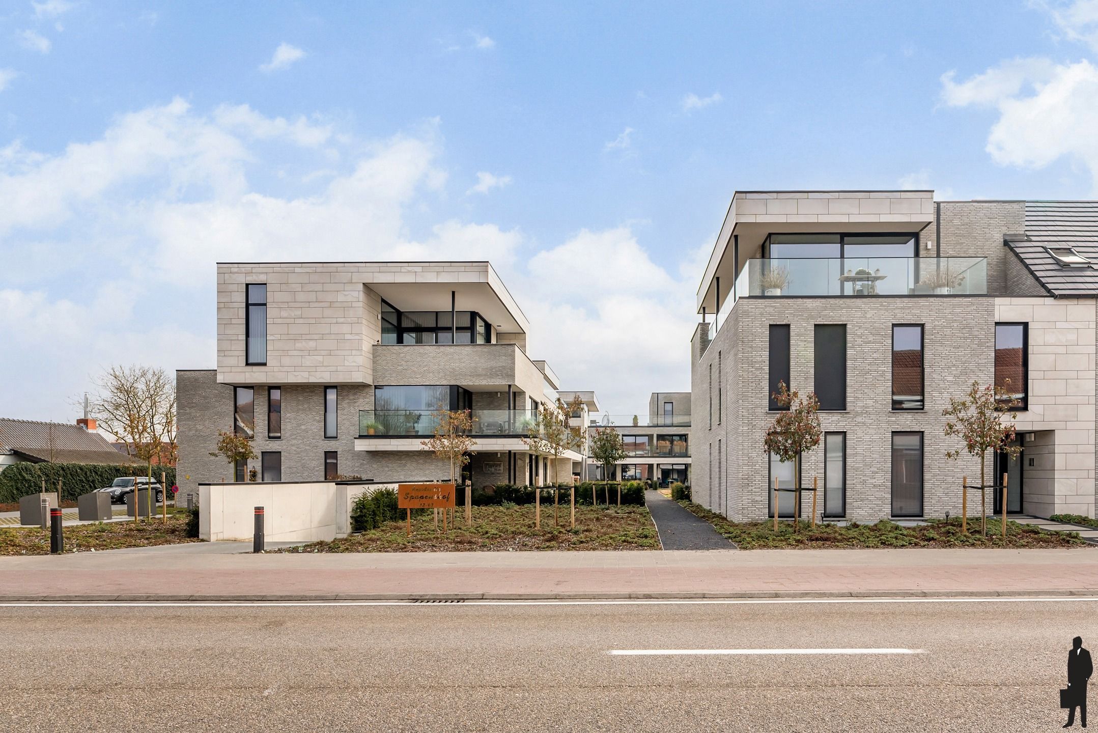 Luxe afgewerkt gelijkvloers appartement met twee slaapkamers foto 2