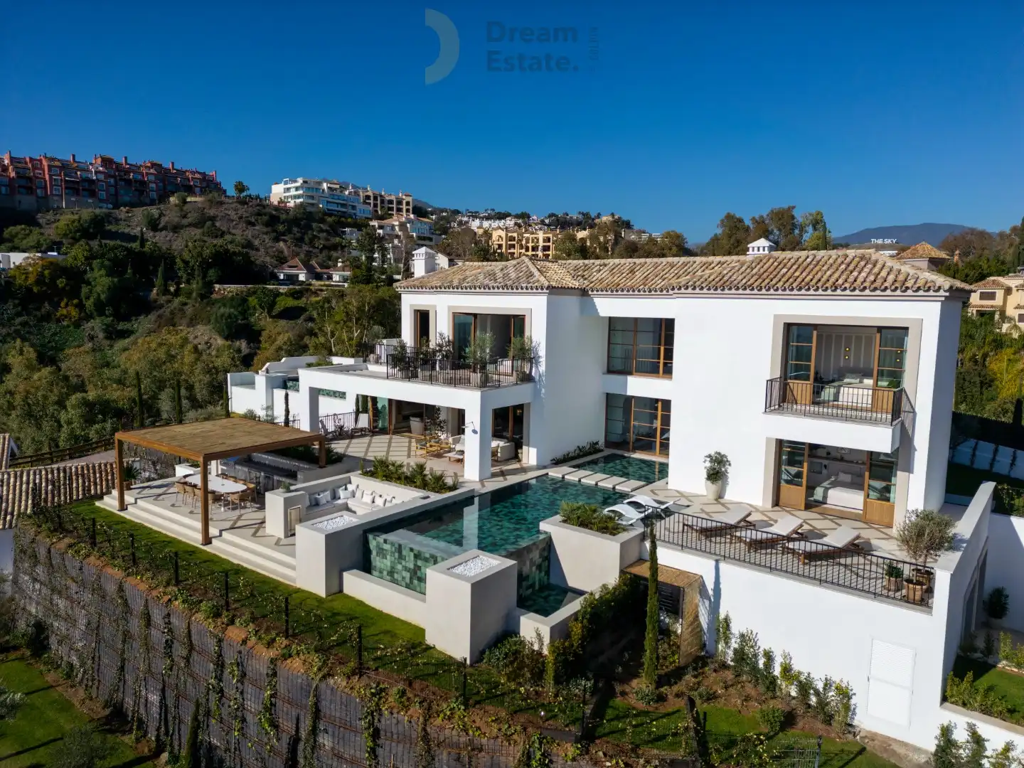 Fascinerende iconische villa in La Quinta, The Hills foto {{pictureIndex}}