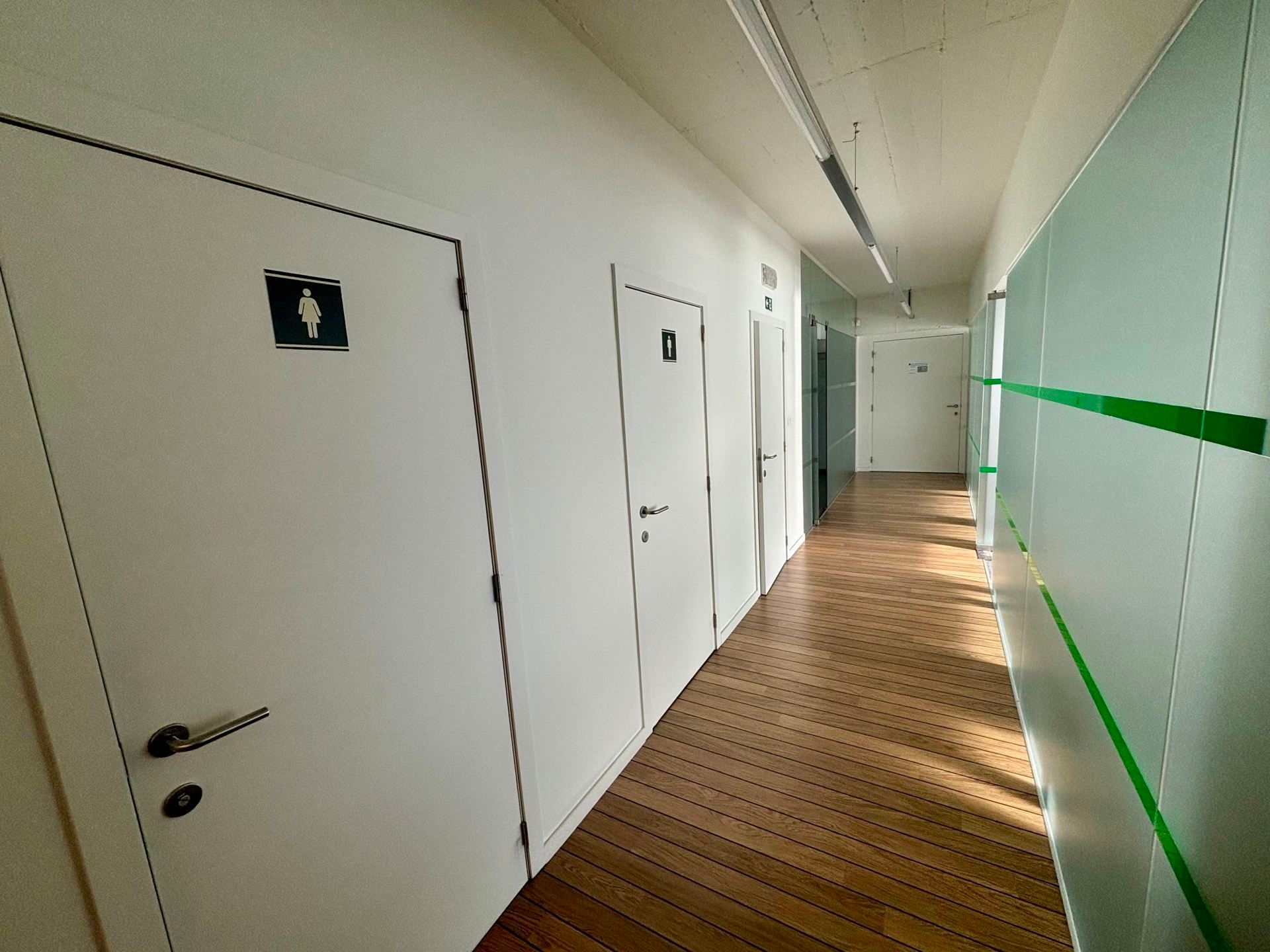 Te Huur: Kantoorruimte – Straatsburgdok Noordkaai 33 bus 4A, Antwerpen foto 7