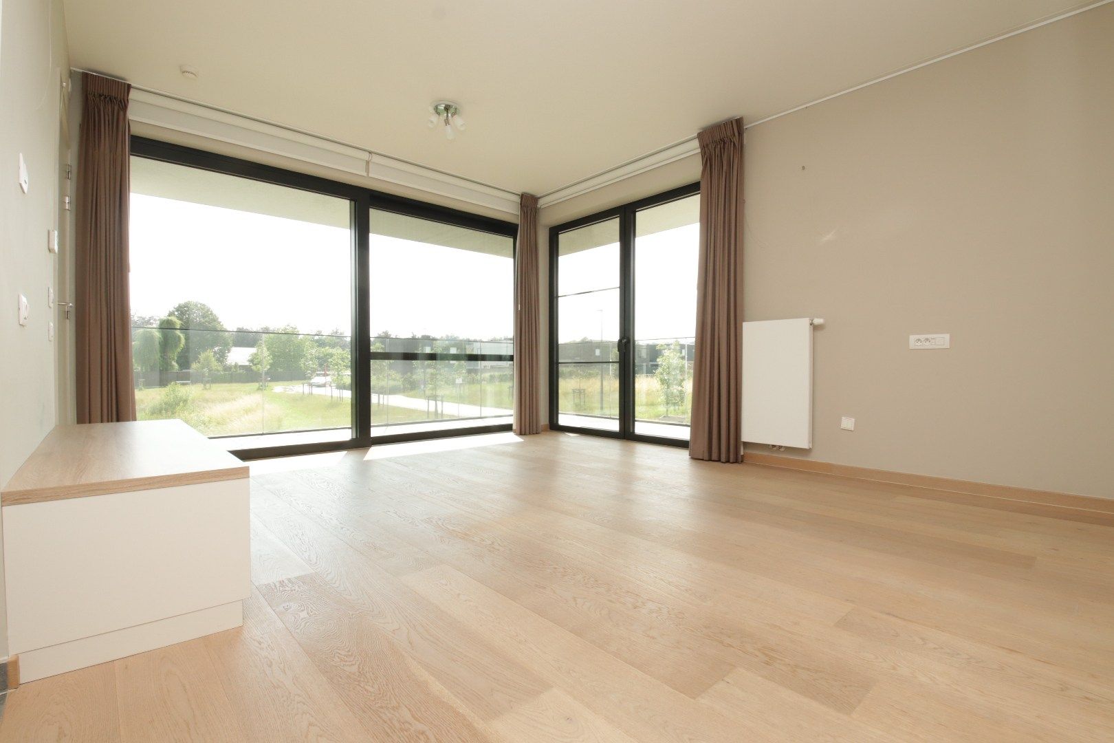 ASSISTENTIEFLAT MET ONDERGRONDSE PARKEERPLAATS foto 2