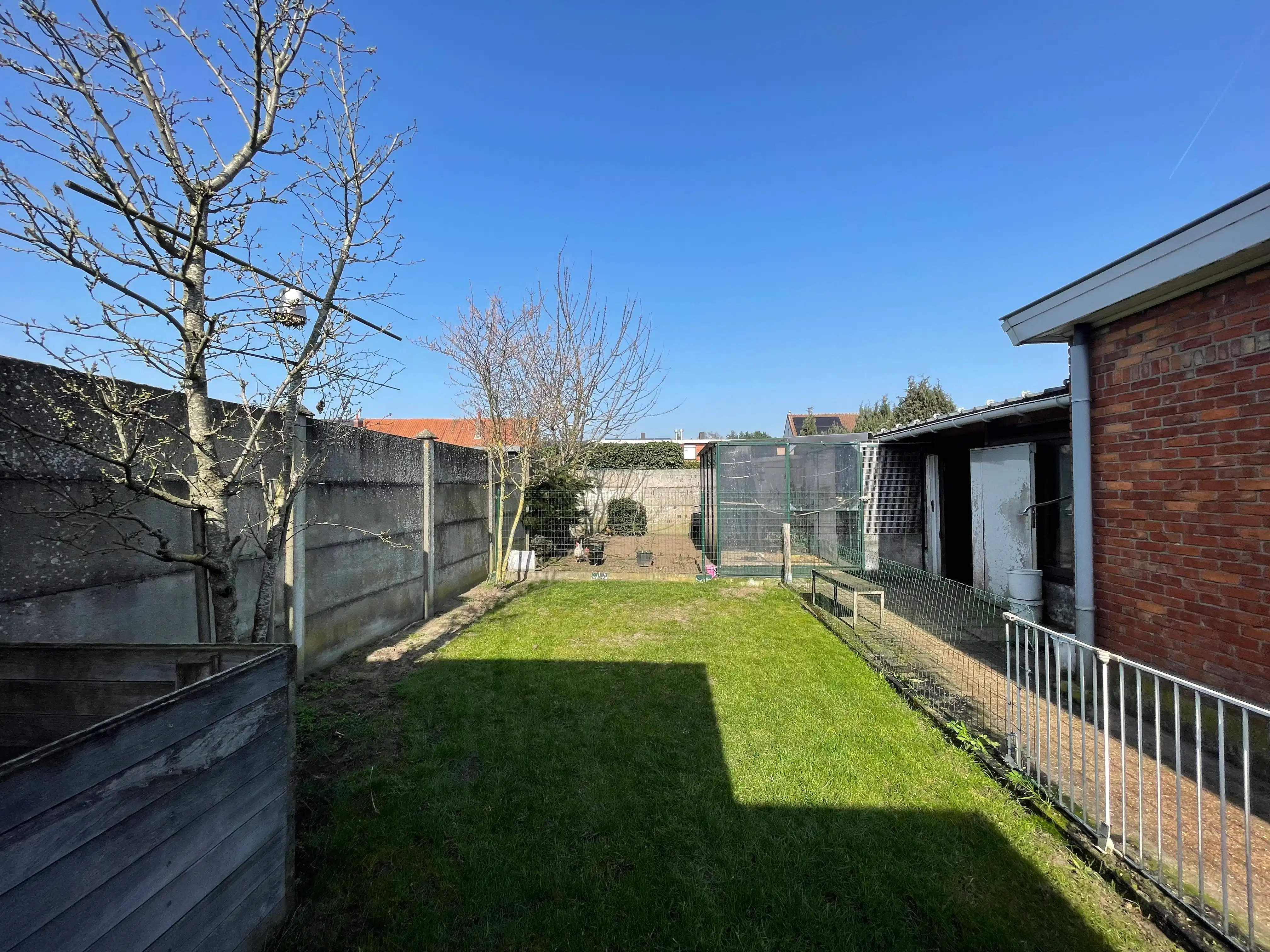 Ruime halfopen bebouwing met 3 slaapkamers, tuin en garage foto 19