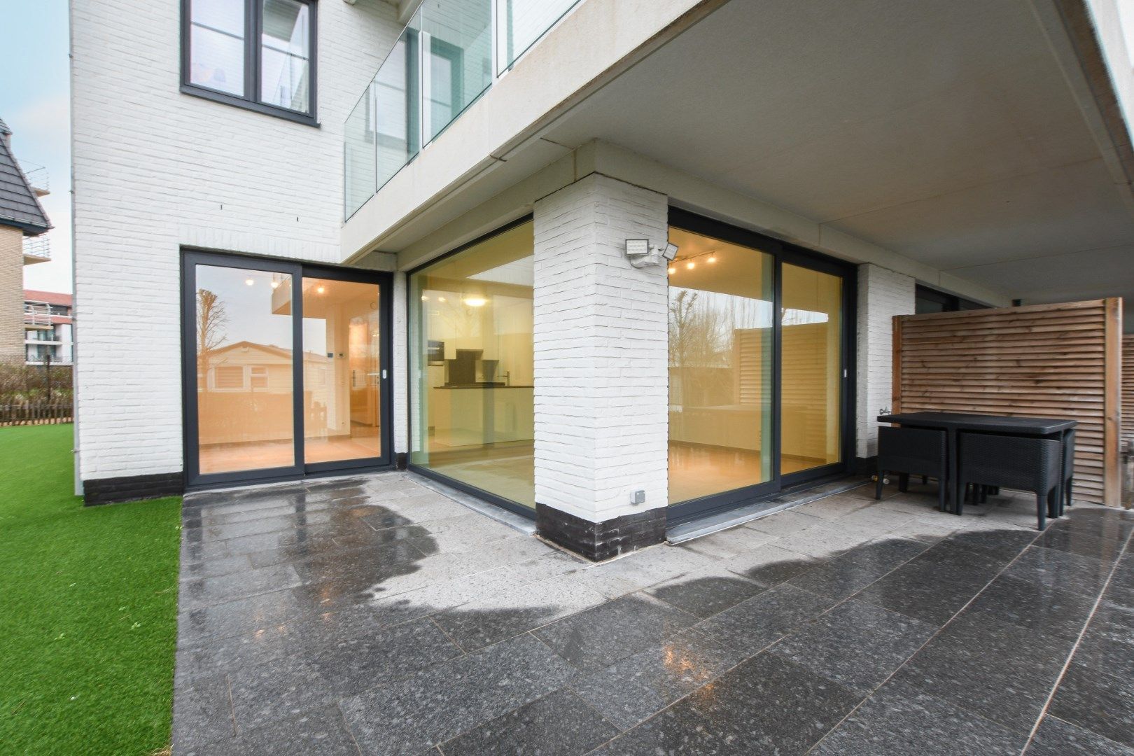 Gelijkvloers appartement te huur met 2 slaapkamers en ruime tuin!  foto 8