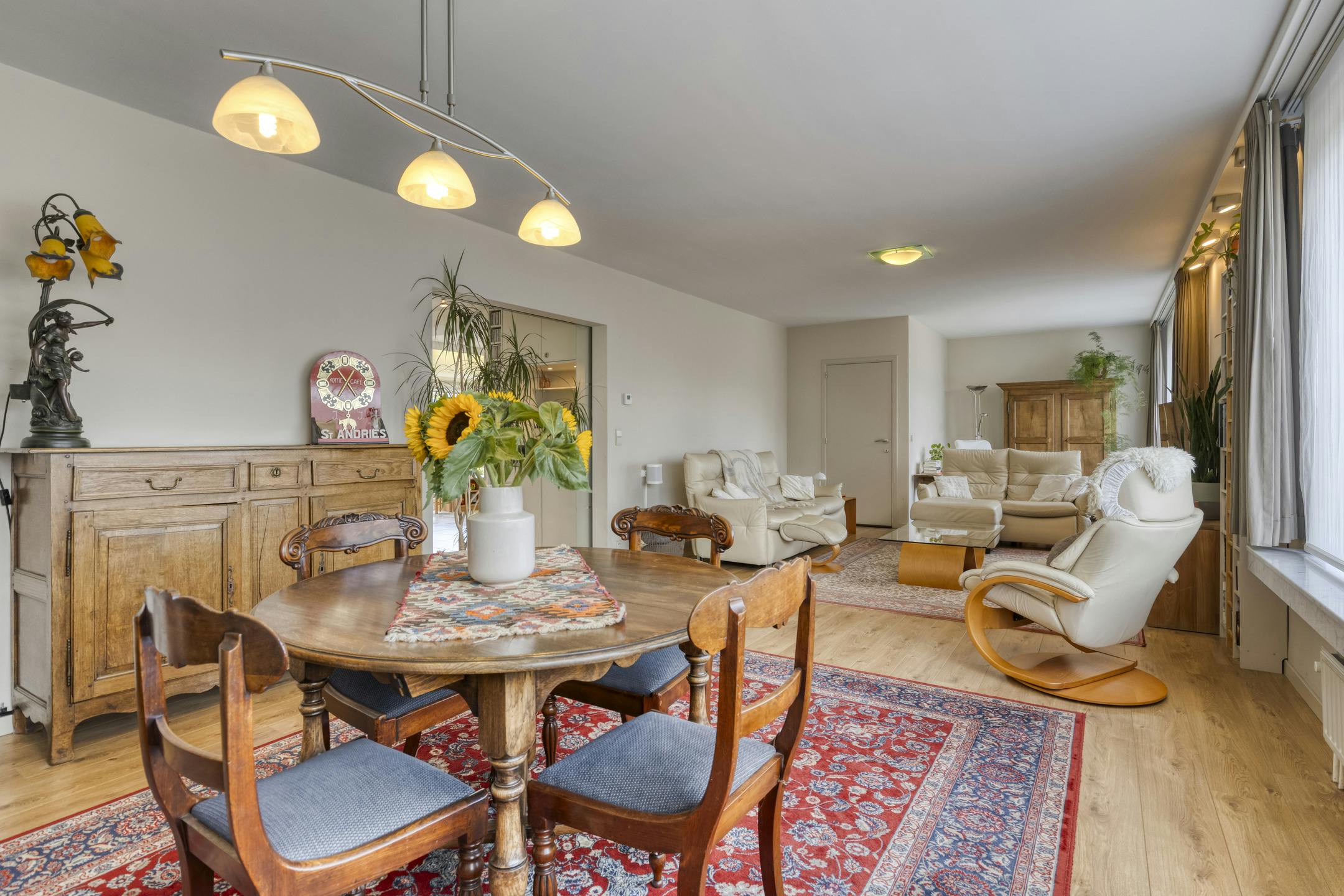 Uitzonderlijk huis met 6 slaapkamers te koop in Merksem foto 18
