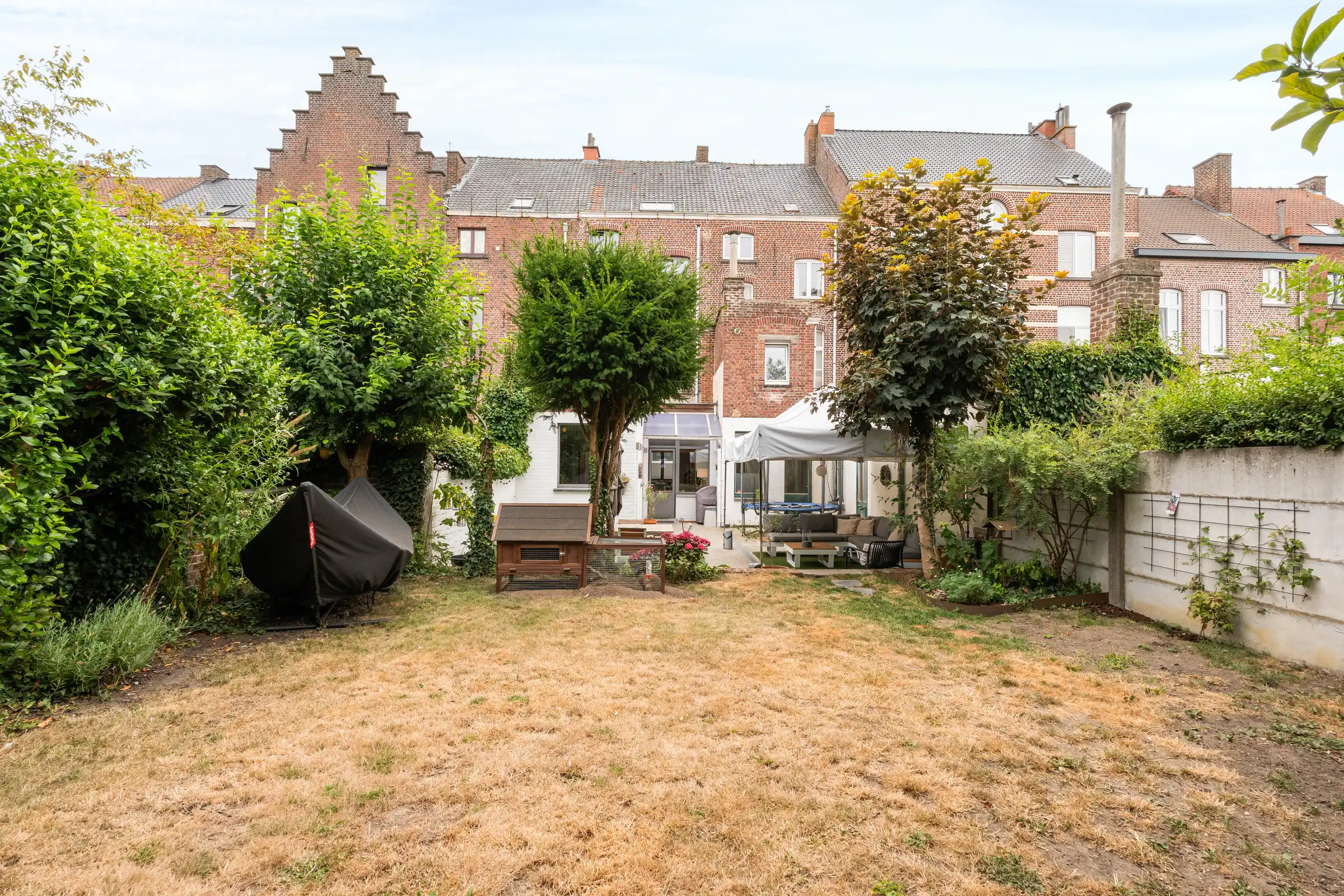Karaktervolle woning met tuin en verrassend veel ruimte foto 17