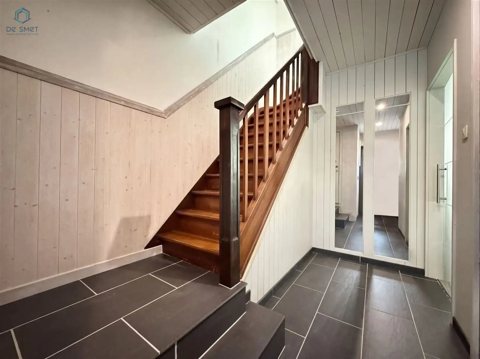 Instapklare woning met 3 slaapkamers, tuin en garage nabij centrum Zottegem foto 5