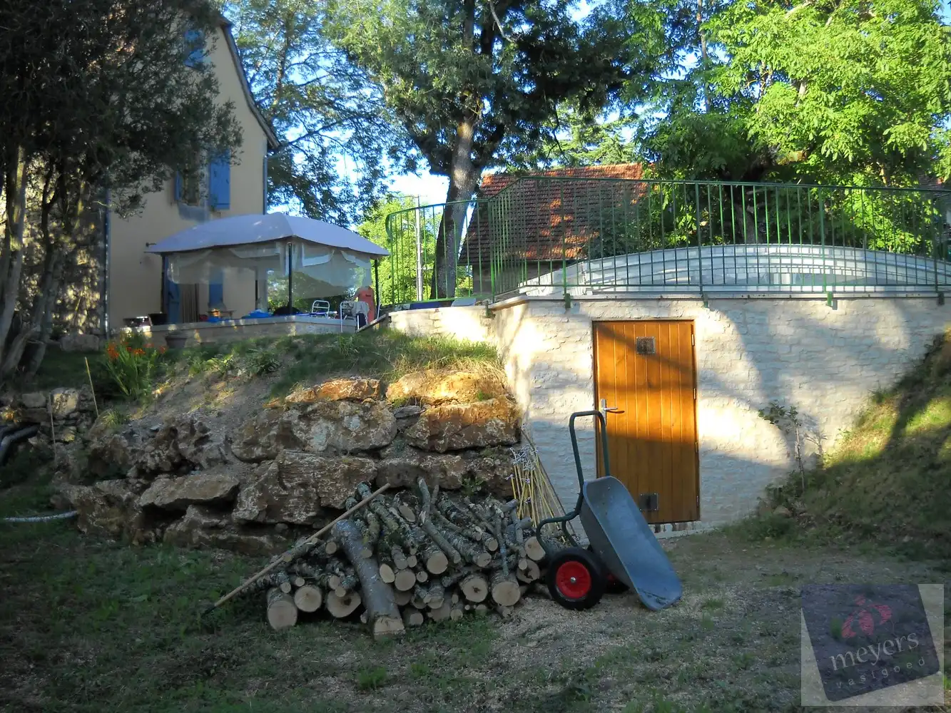 Exclusief gerenoveerd charmeverblijf met zwembad in het hart van Zuid-Frankrijk foto 15