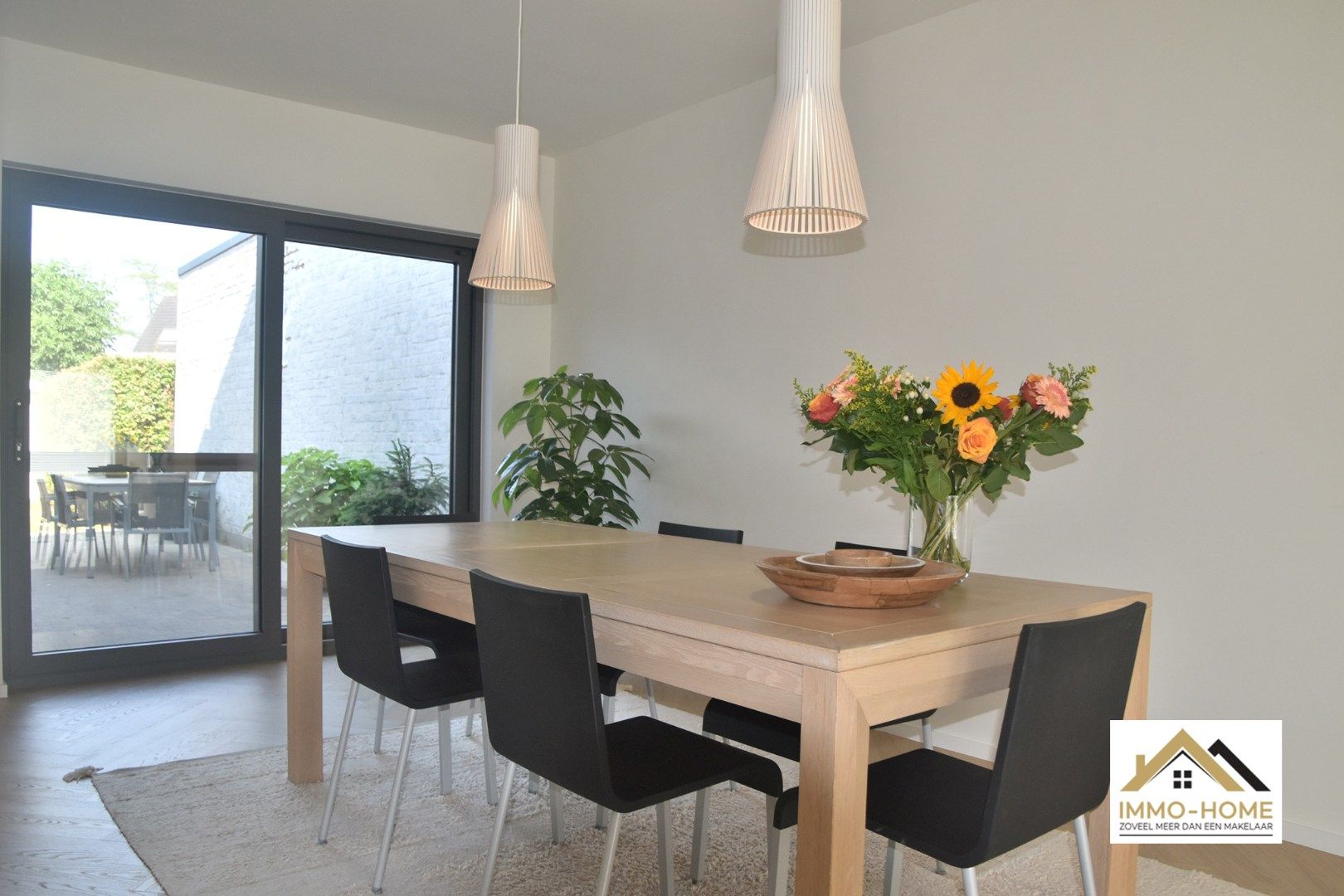 Stijlvolle moderne woning met smart home in Zwijnaarde foto 4
