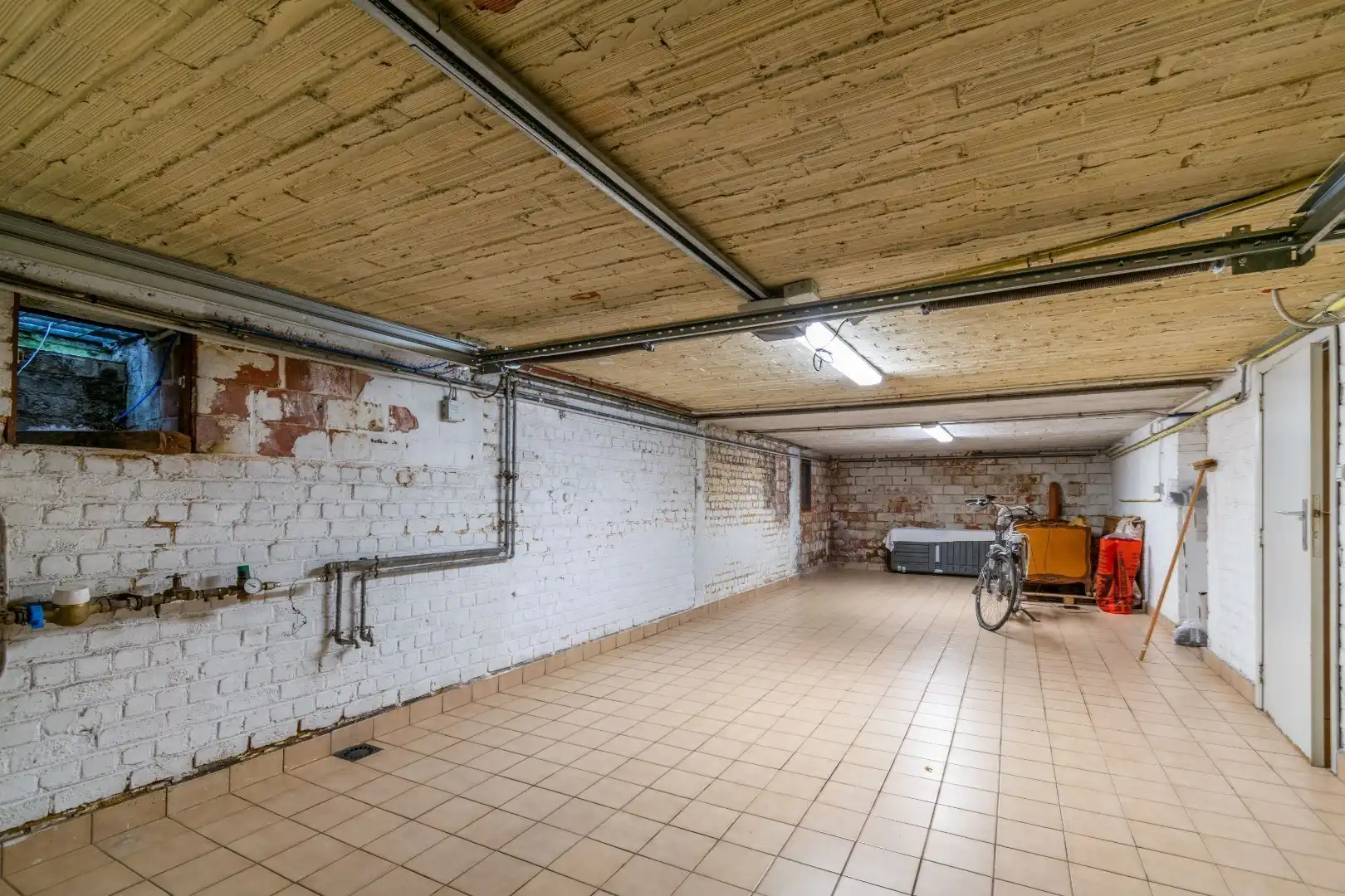 RUIME VILLA MET 6 SLAAPKAMERS OP PERCEEL 20ARE! foto 20
