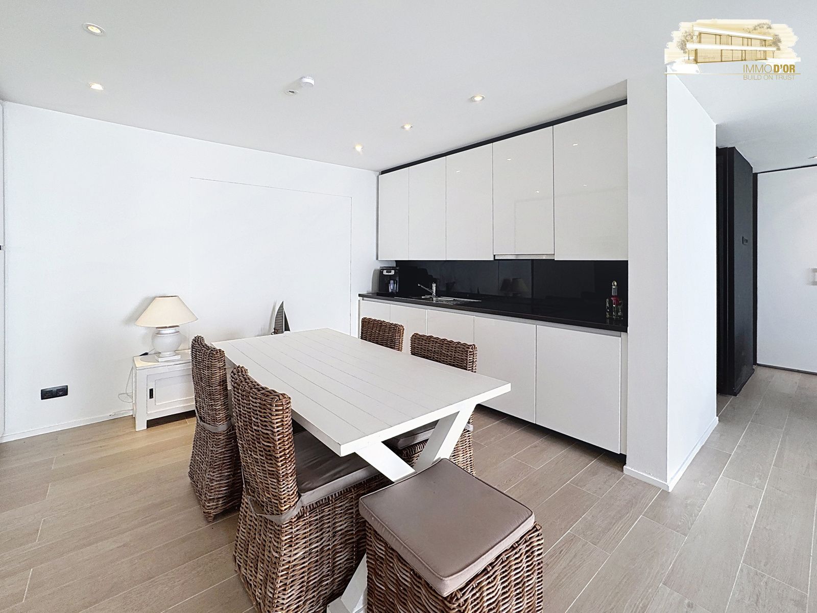 Top appartement op de gelijkvloers met een groot terras! foto 3
