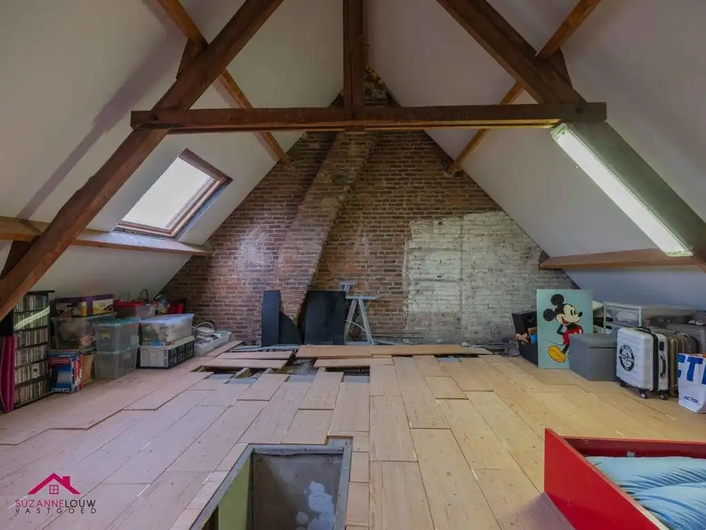 Gezellige en instapklare, half vrijstaande woning met veranda foto 34