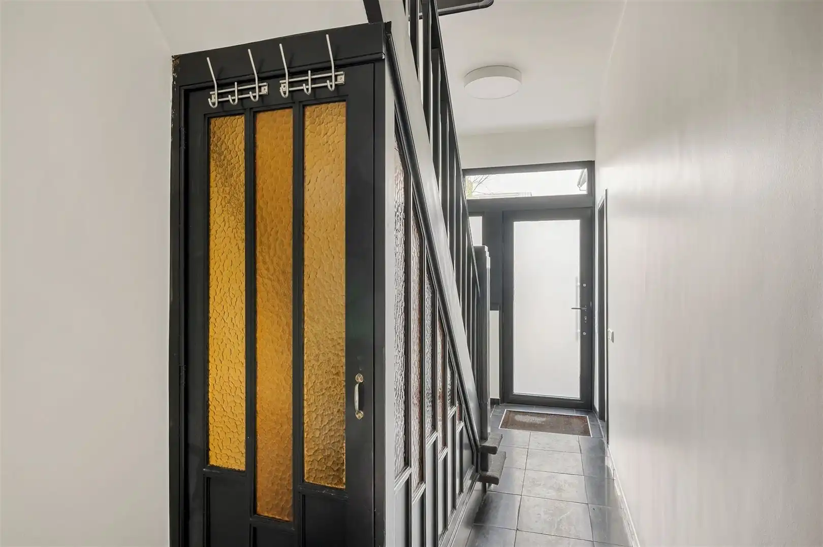 Uitzonderlijk herenhuis volledig gerenoveerd foto 2