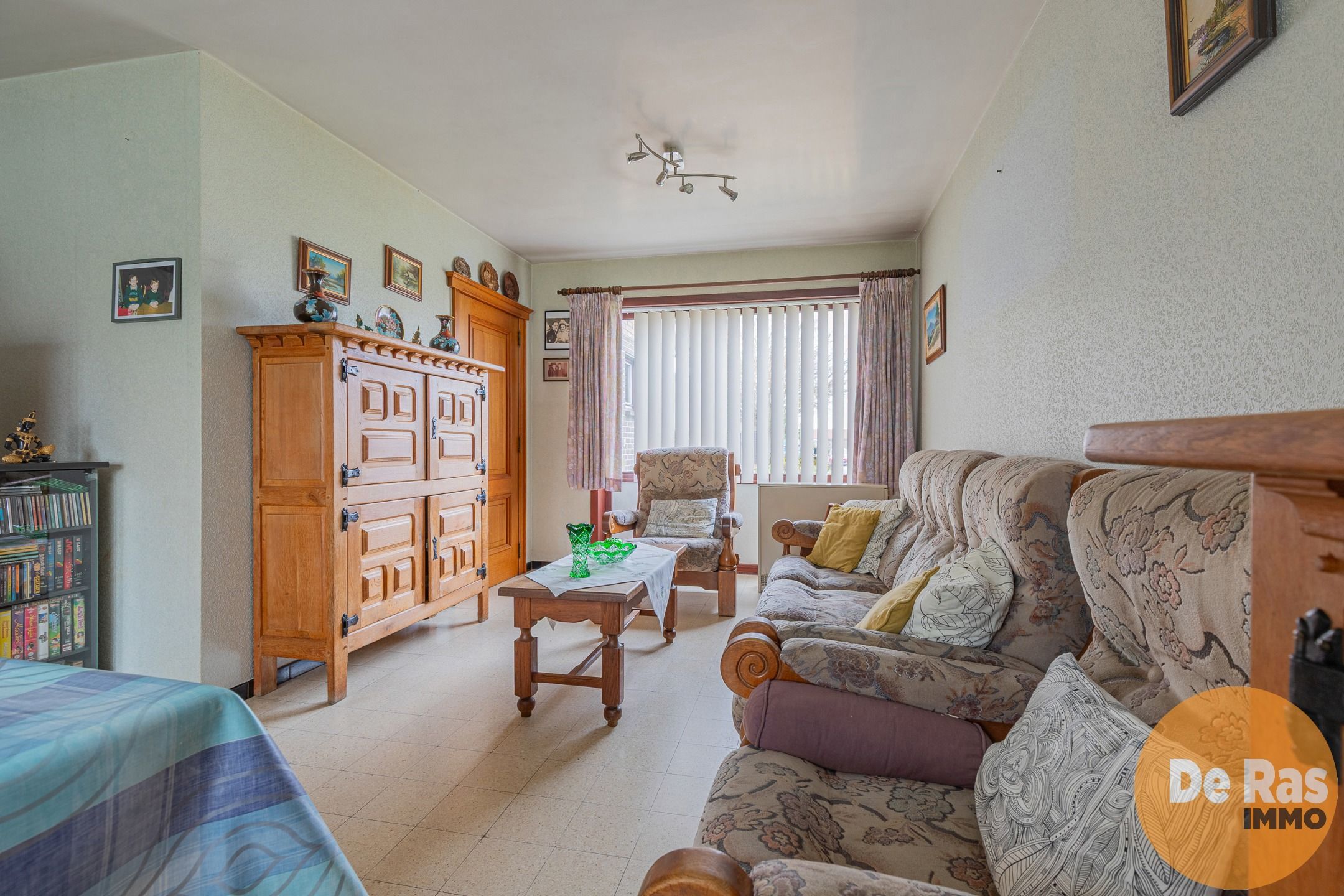 ERPE-MERE - Ruime gezinswoning in residentiële wijk foto 3