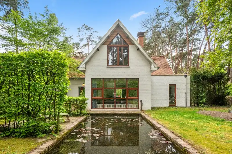 Sfeervolle villa met aangelegde tuin in rustige bosomgeving op 38 are foto 2