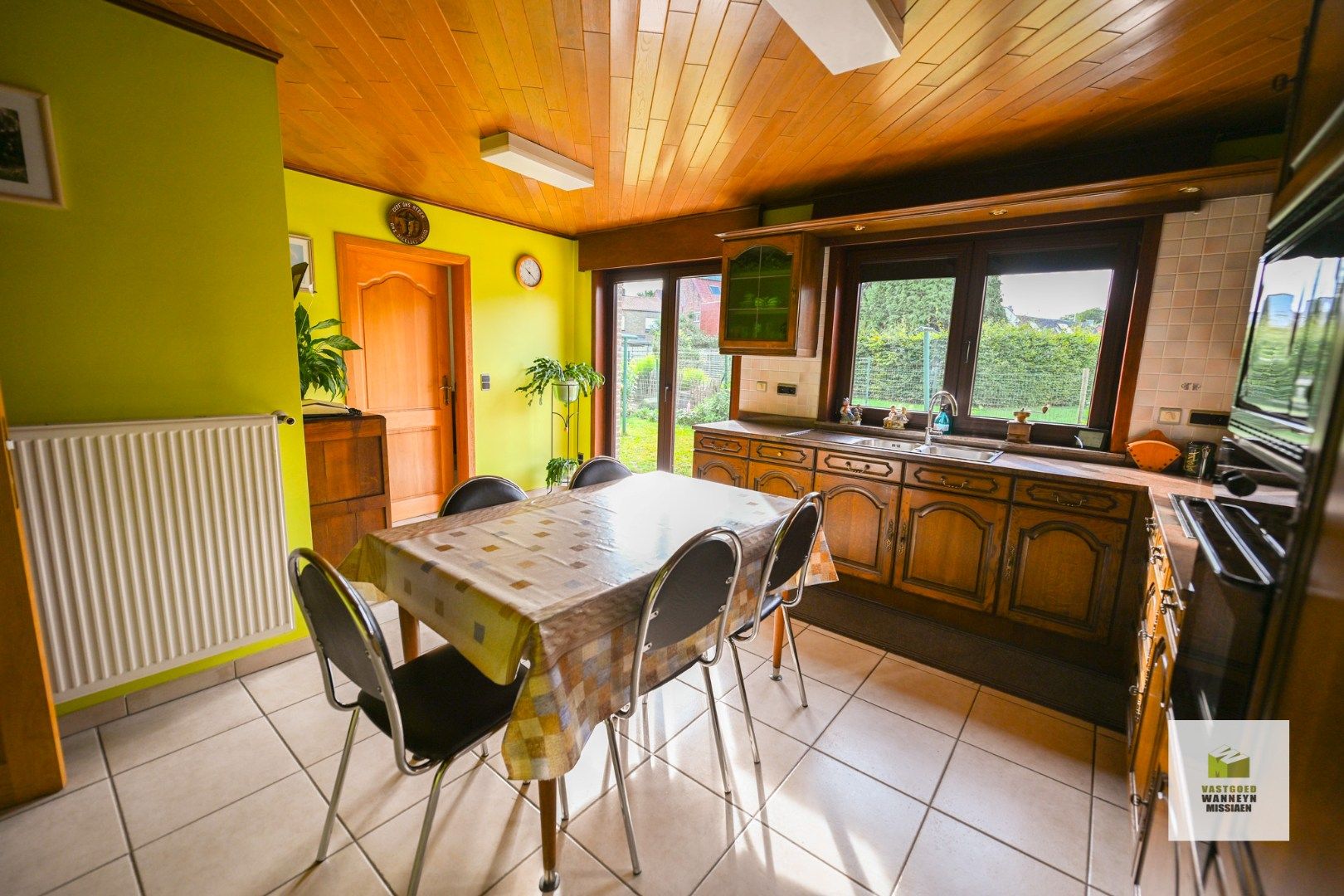Zeer centraal en rustig gelegen ruime woning met 5 slaapkamers foto 8