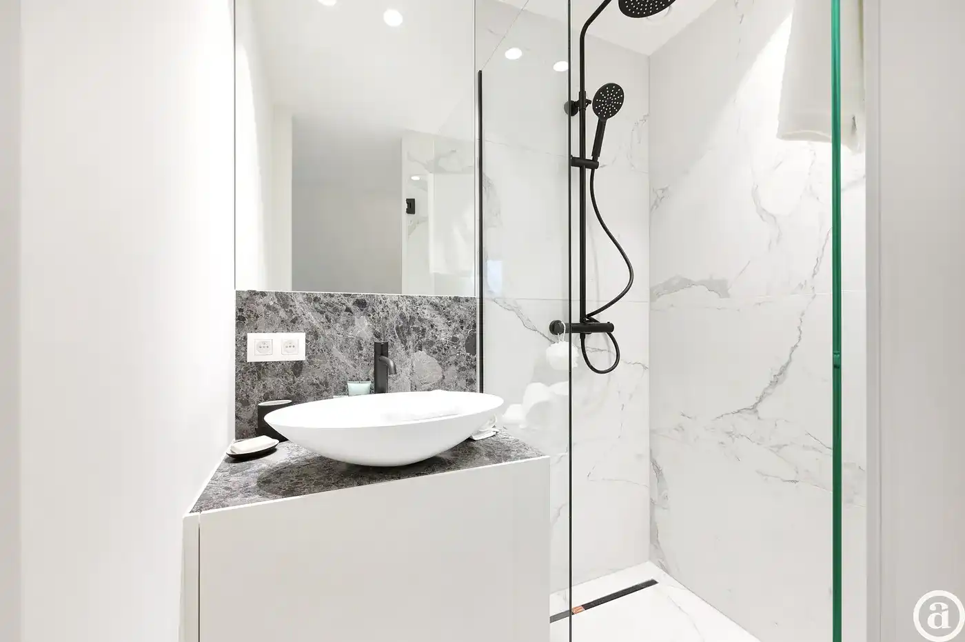 Instapklaar duplex-appartement (3 slpk) met zonneterrassen   foto 17