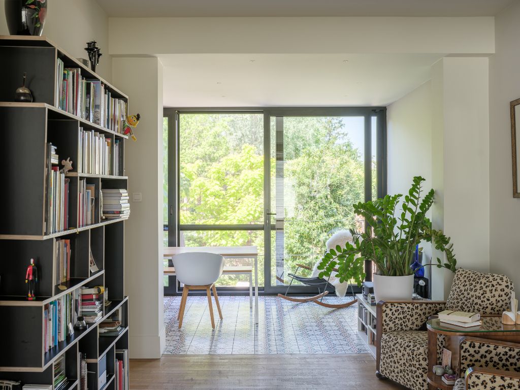 Uitzonderlijke bel-etagewoning met unieke ligging en tuin vlakbij het station Gent-Sint-Pieters foto 8