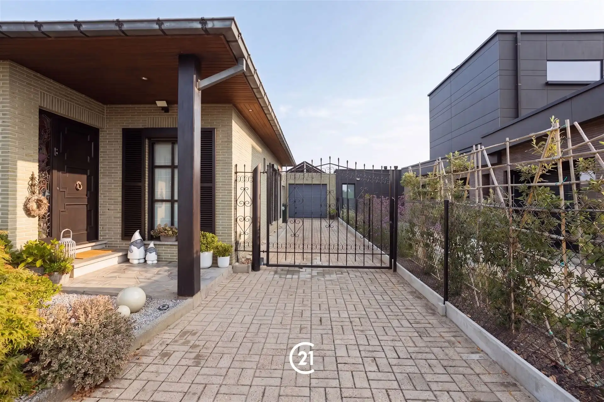 Instapklare woning met garage en prachtig groen uitzicht foto 21