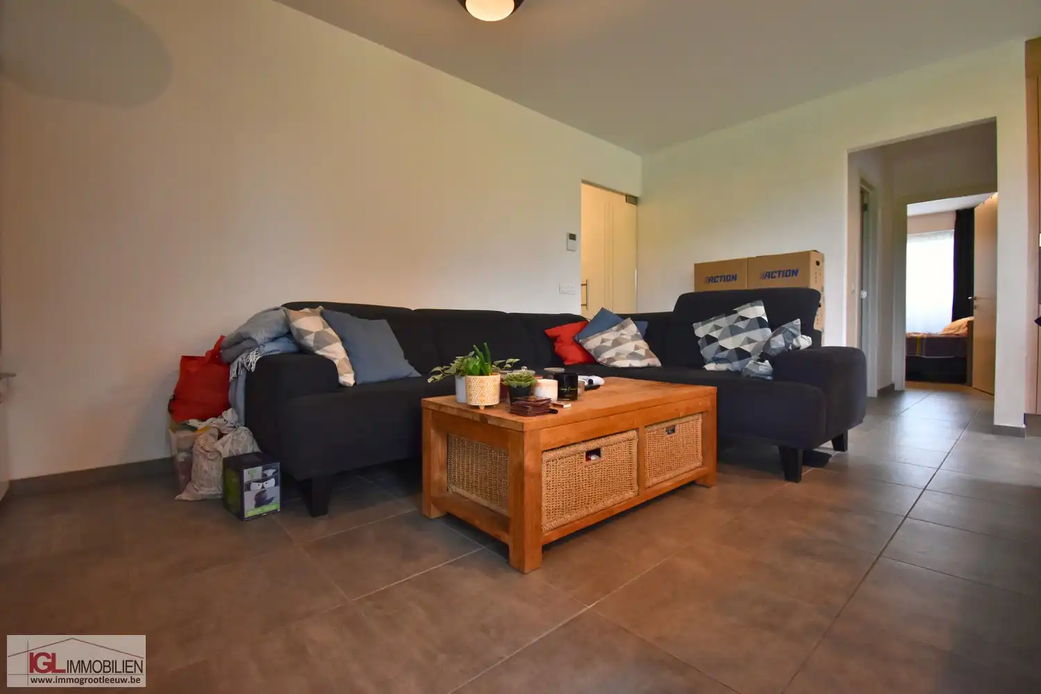 Modern gelijkvloersappartement met 2 slaapkamers en 2 staplaatsen te huur in Sint-Pieters-Leeuw foto 3