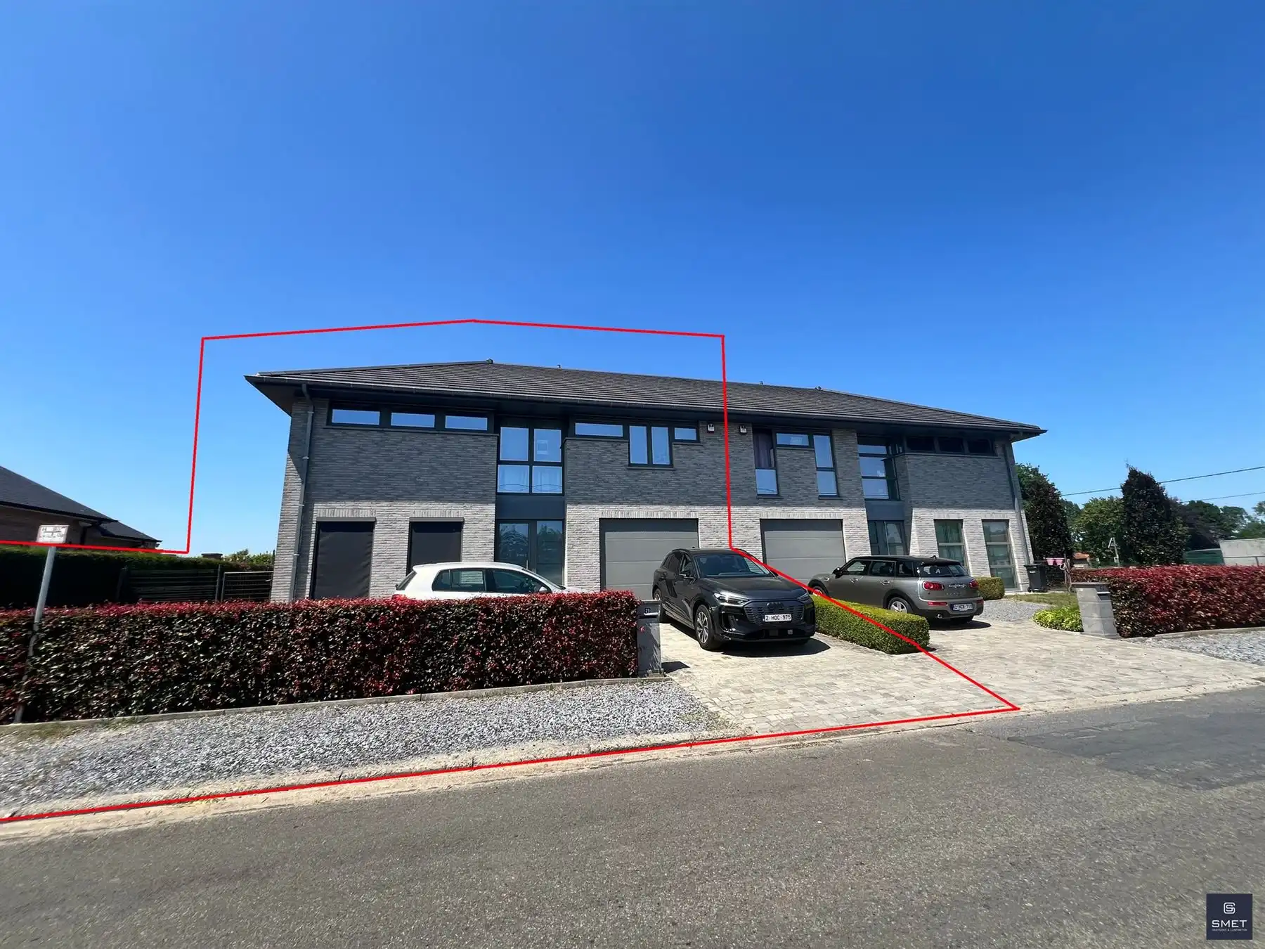 HOB MET 4 SLPKS, GARAGE EN TUIN OP RUSTIGE LOCATIE foto {{pictureIndex}}