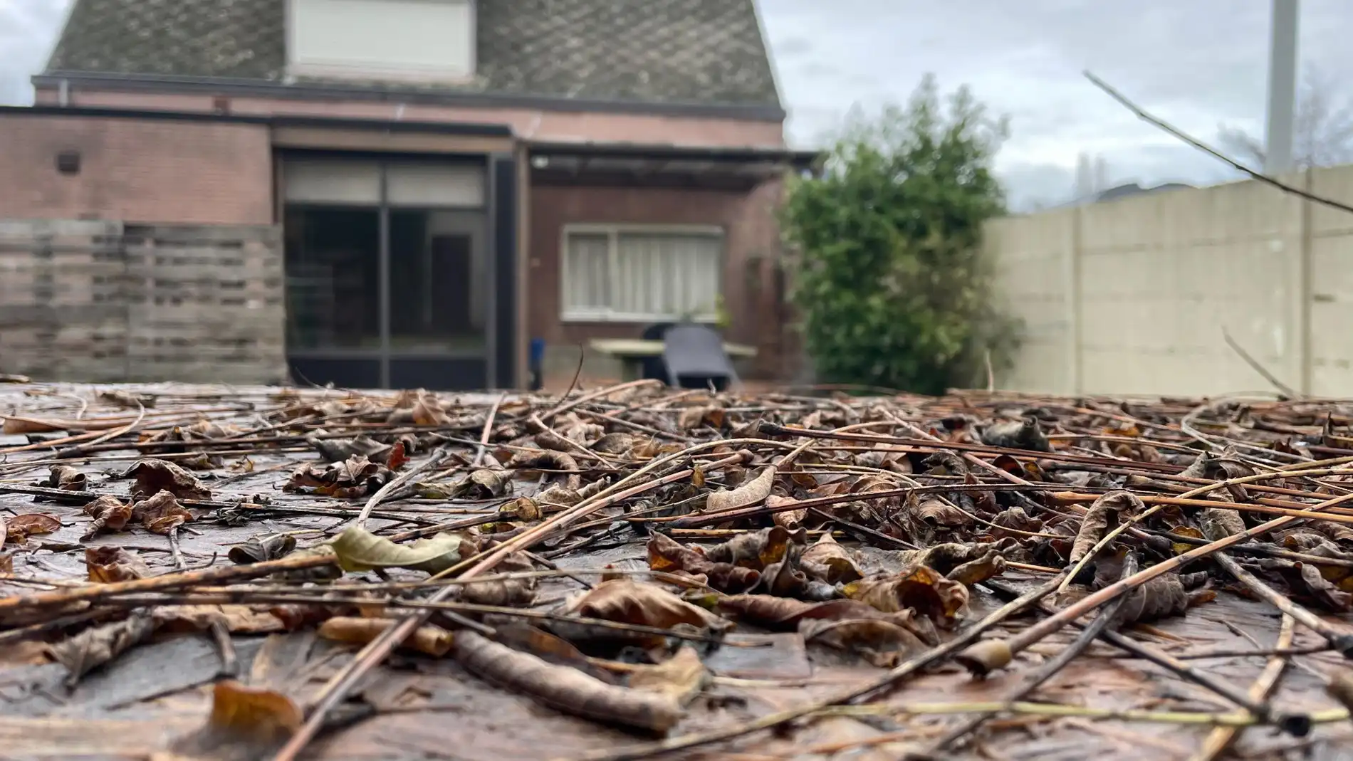 Prachtig renovatieproject - halfopen bebouwing - 2 slpk - grote tuin en garage foto 2