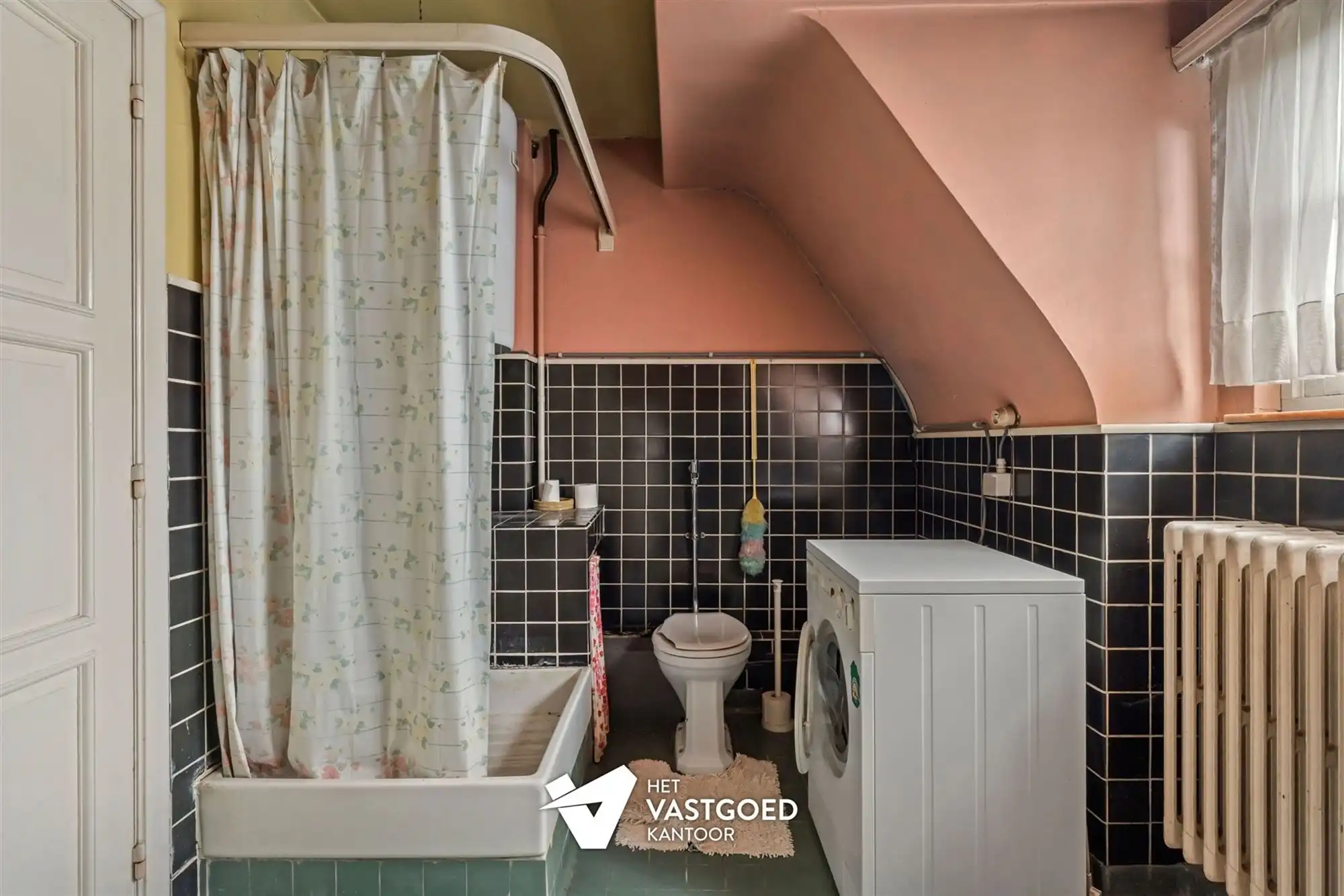 PRACHTIGE, STATIGE WONING IN CENTRUM MET ENORM POTENTIEEL foto 20