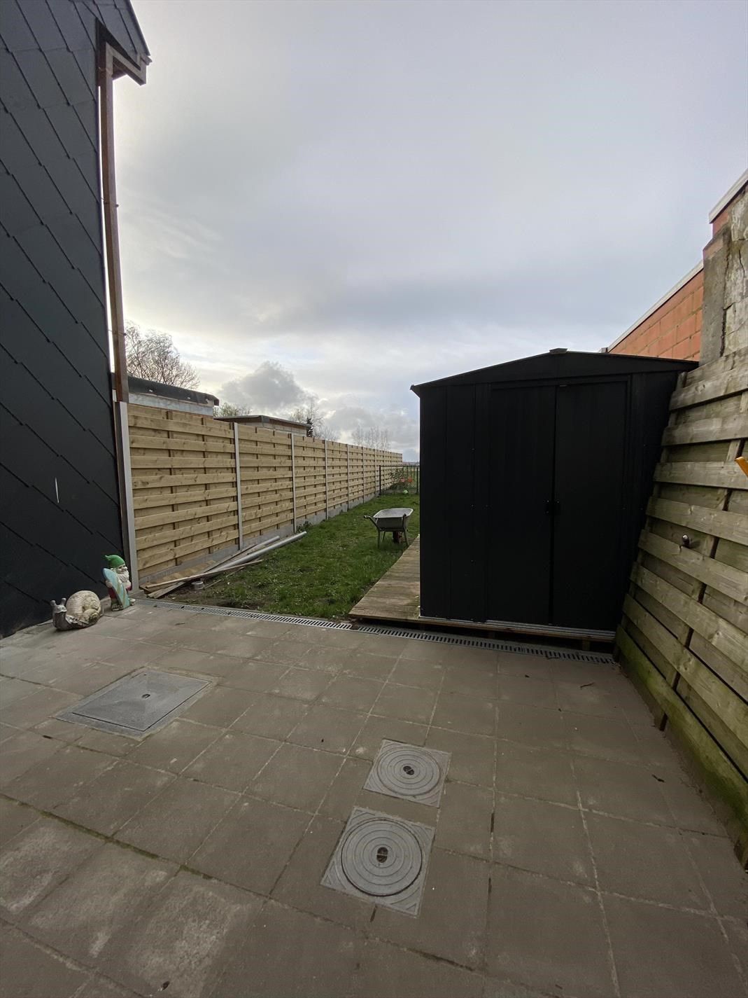 Woning met 2 slaapkamers en diepe tuin te Eernegem foto 8